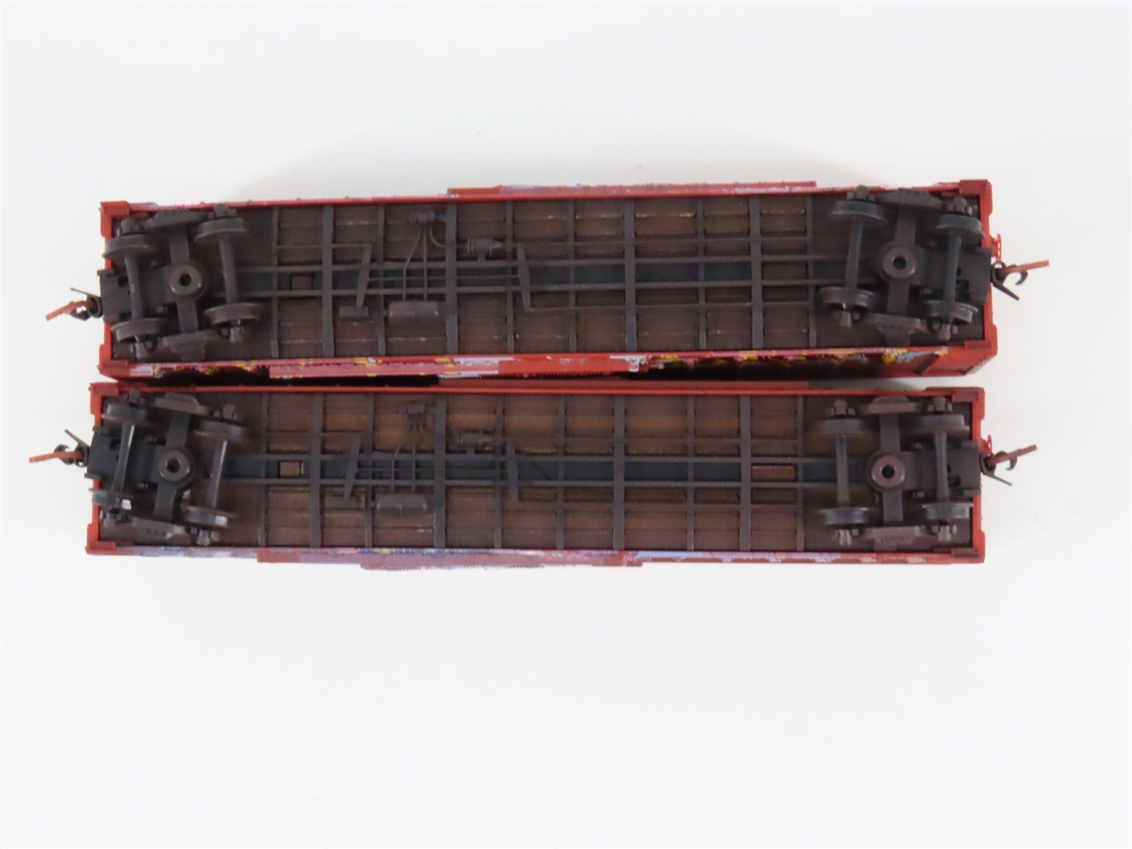 N Micro-Trains MTL 99305470 Day of the Dead Graffiti Boxcar 2-Car Runner Pack