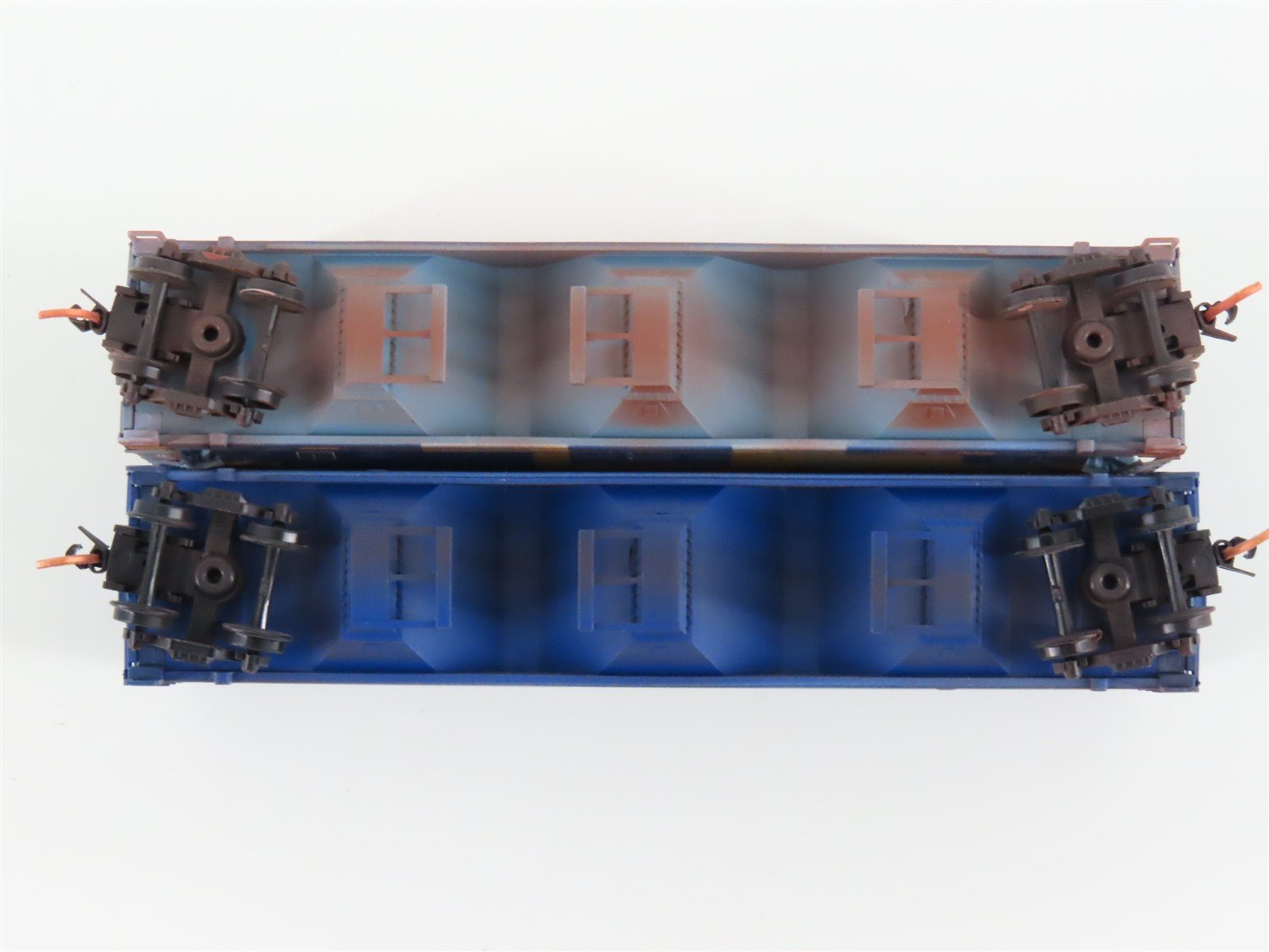 N Micro-Trains MTL 09444510 SP/UP Weathered 3-Bay Hopper 2-Car Runner Pack