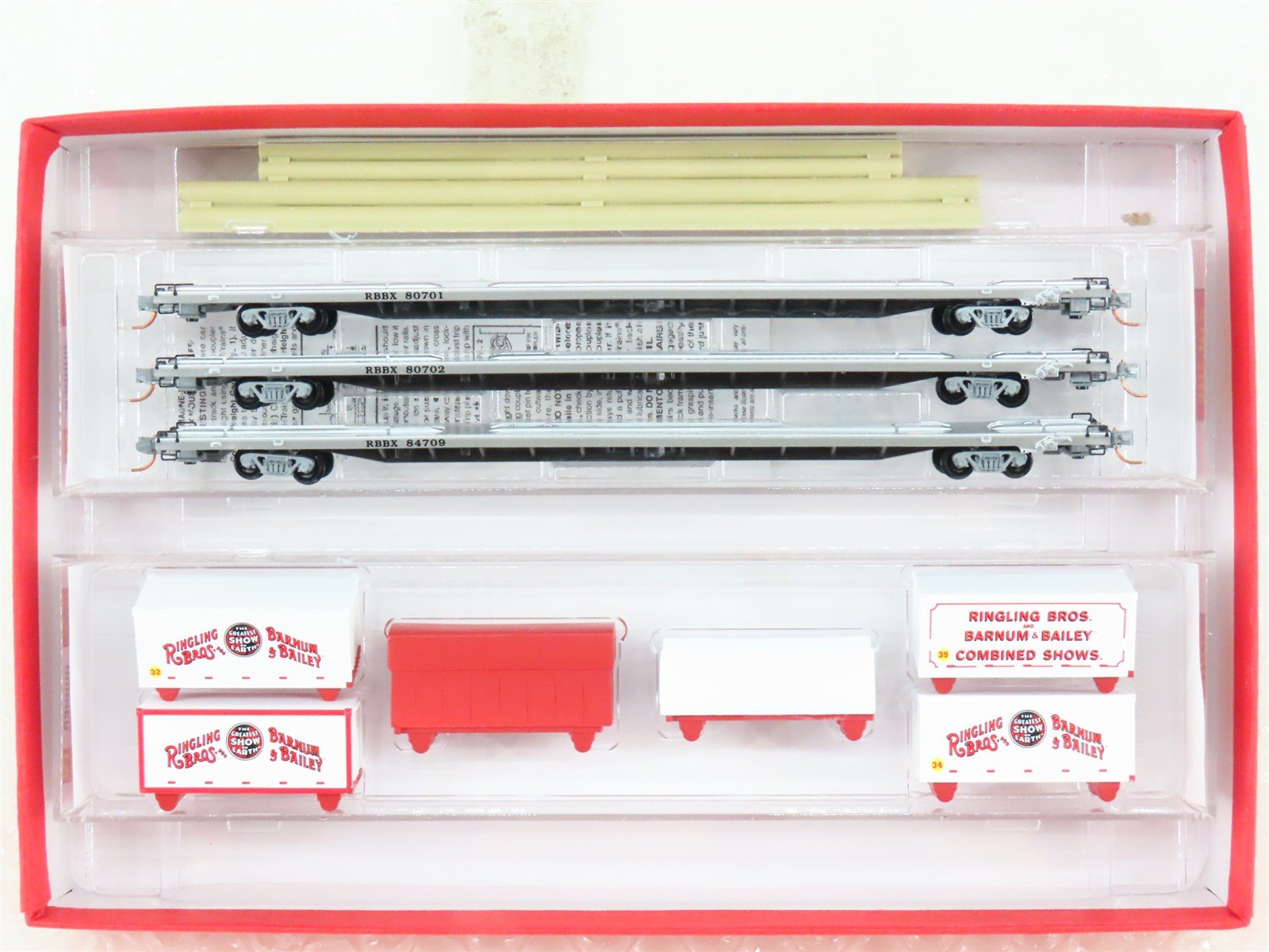 N Micro-Trains MTL 99300039 Ringling Bros Flatcar w/Loads 3-Car Runner Pack