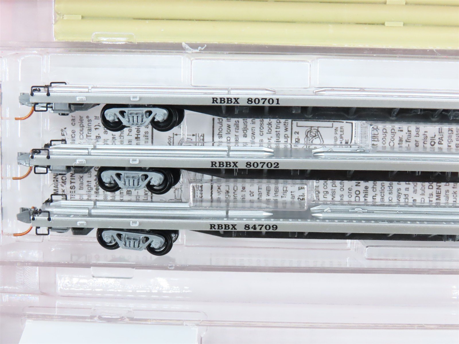 N Micro-Trains MTL 99300039 Ringling Bros Flatcar w/Loads 3-Car Runner Pack