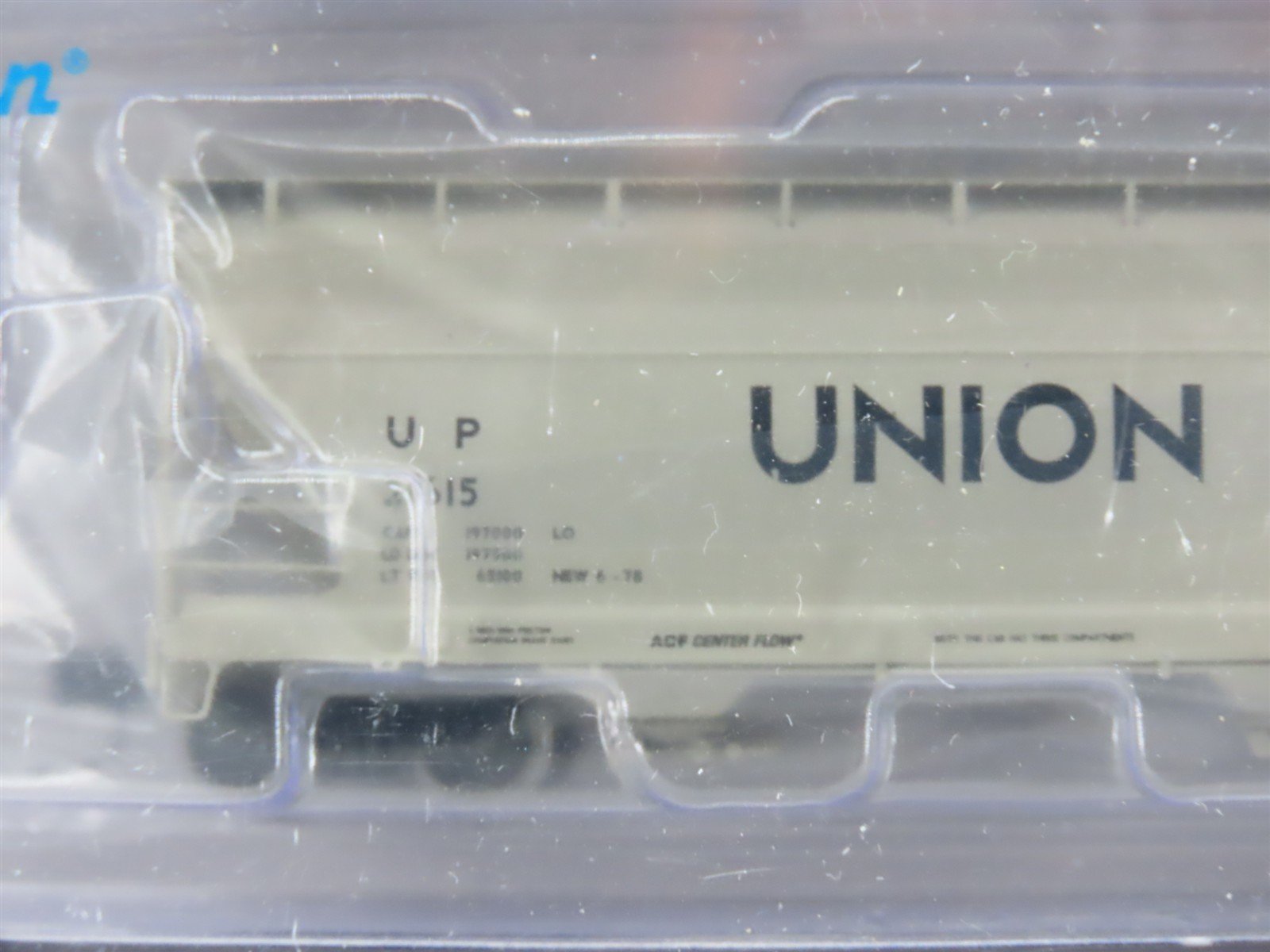 N Athearn ATH 7884 UP Union Pacific ACF 4600 3-Bay Covered Hopper 3-Car Pack