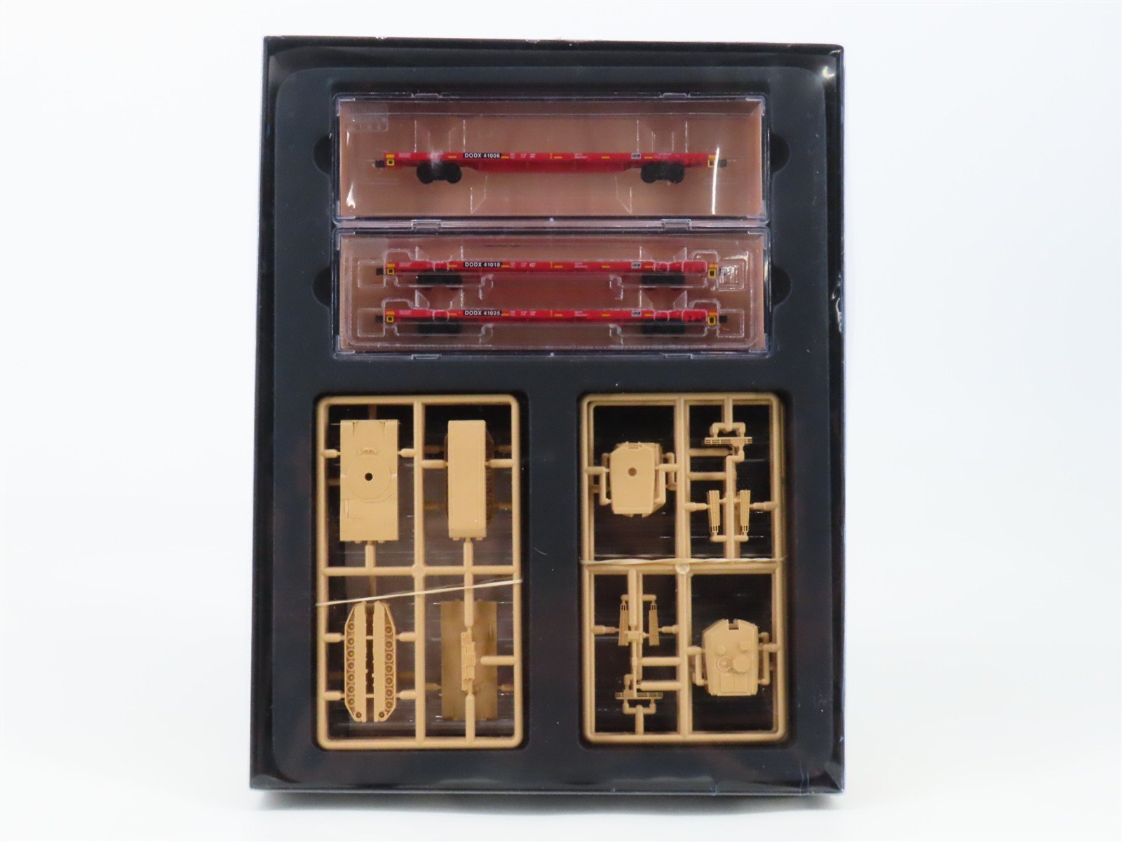 N Scale Micro-Trains MTL 99301620 DODX Red Flatcar w/Tank Loads 3-Car Pack