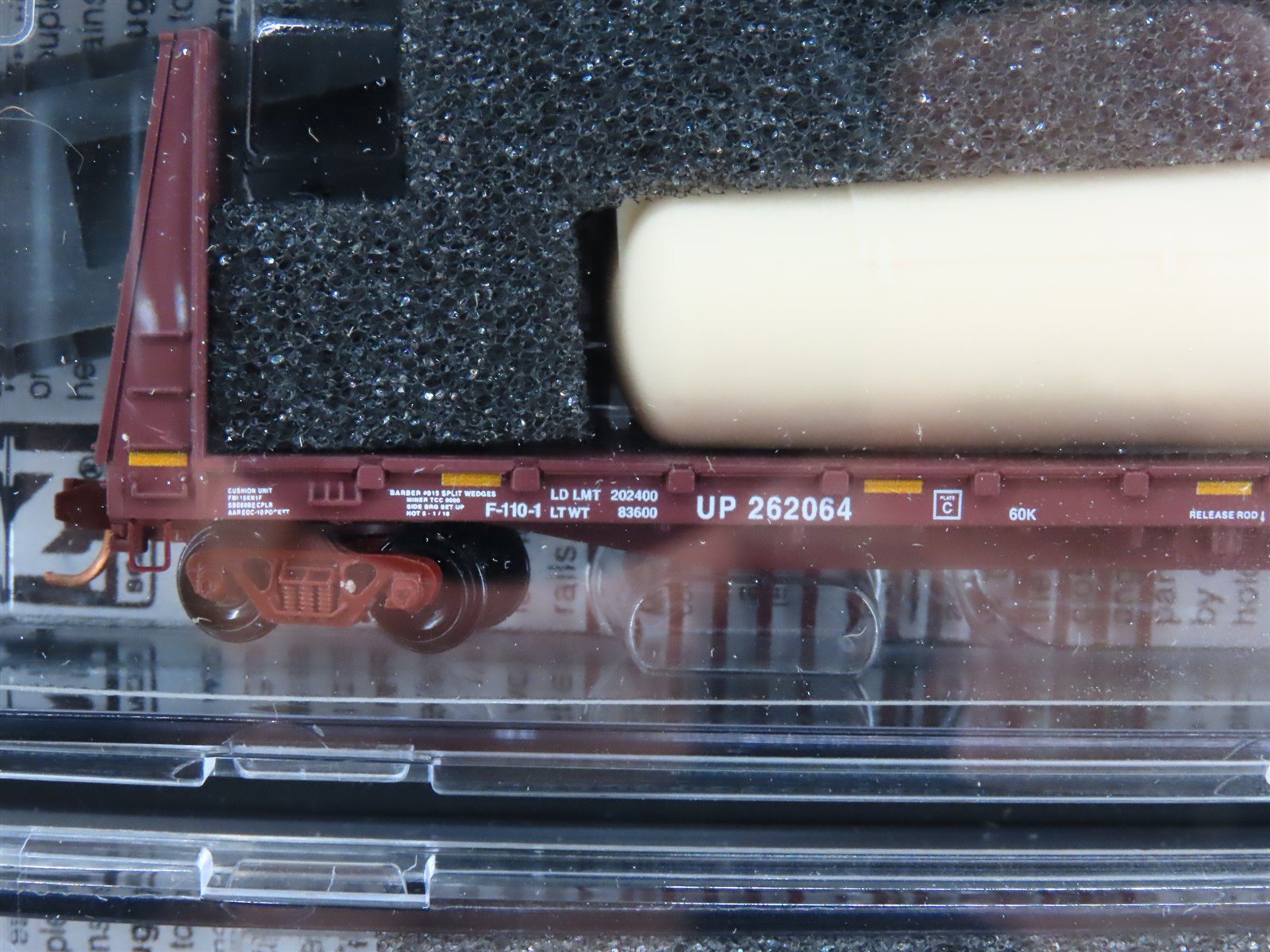 N Micro-Trains MTL 99301700 UP Wind Turbine Generator Flatcar 4-Car Runner Pack