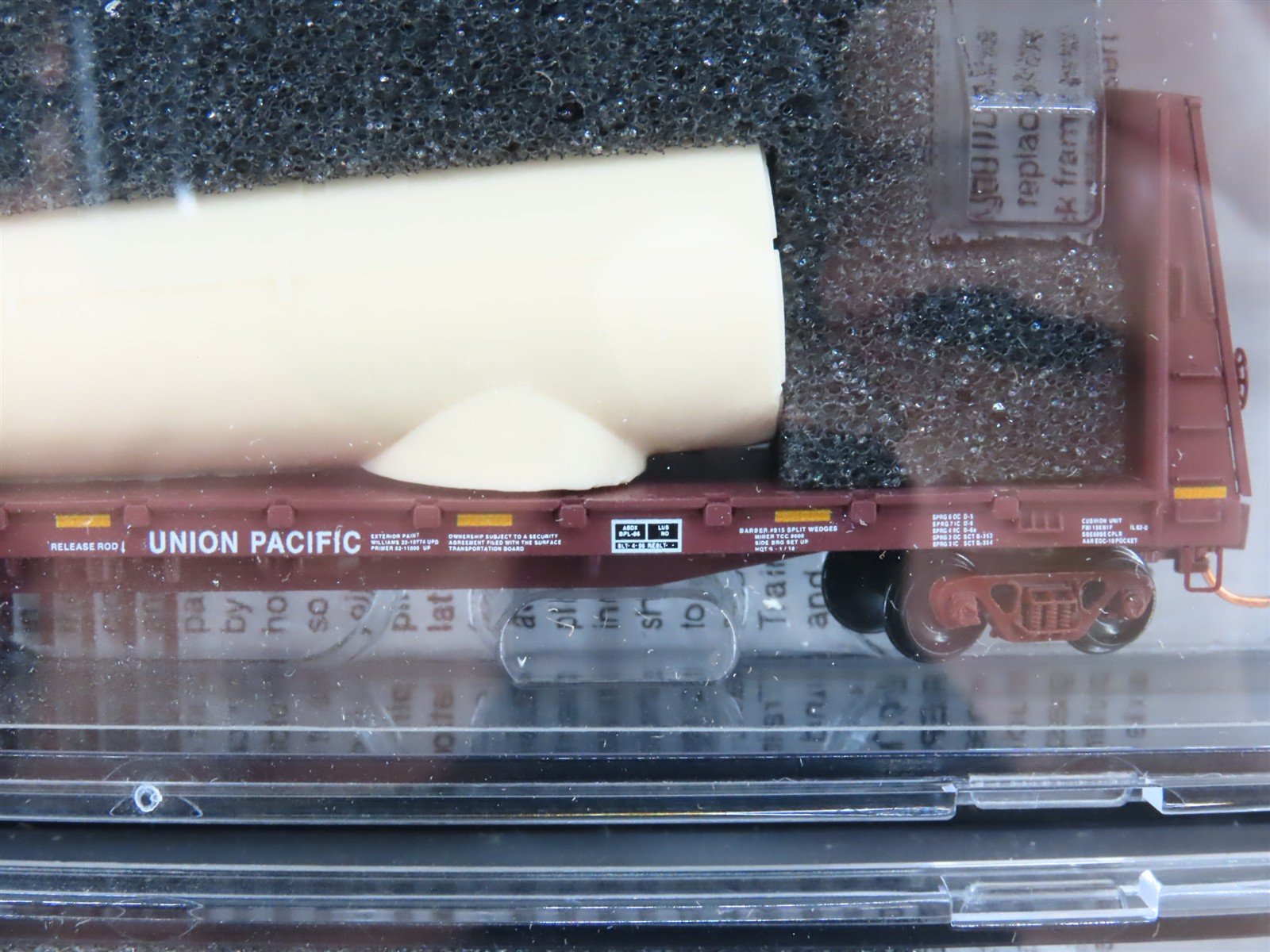 N Micro-Trains MTL 99301700 UP Wind Turbine Generator Flatcar 4-Car Runner Pack