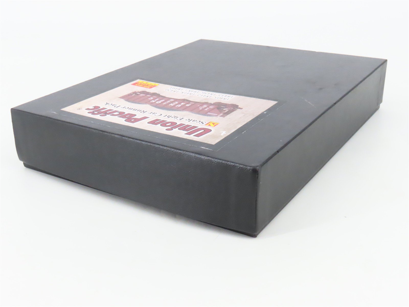 N Micro-Trains MTL 99300814 UP Union Pacific 3-Bay Hopper 8-Car Runner Pack