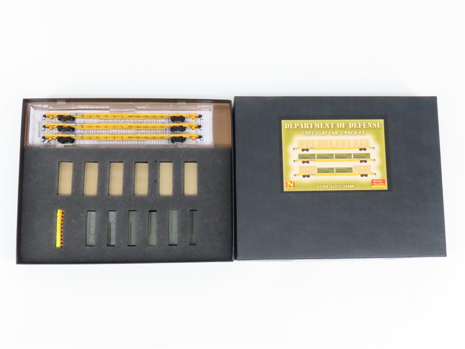 N Scale Micro-Trains MTL 99301910 DODX COFC Flatcar w/Loads 3-Car Runner Pack