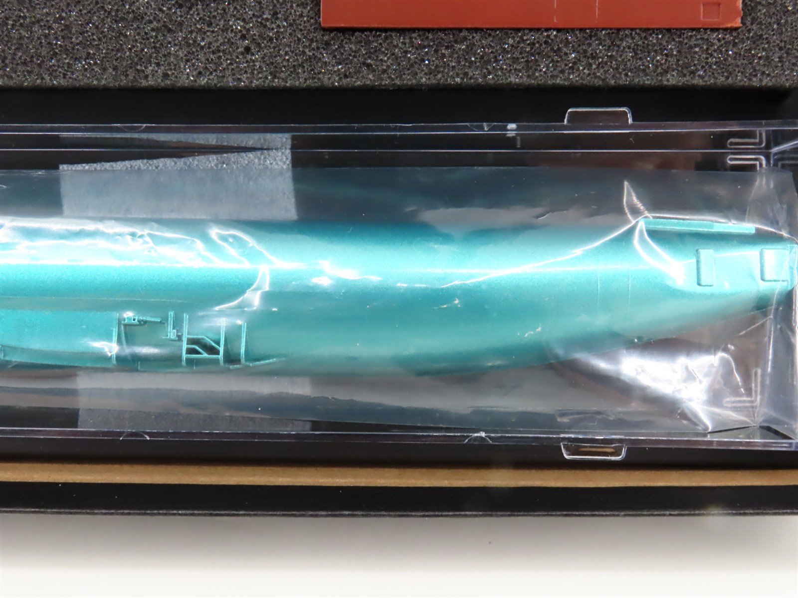 N Scale Micro-Trains MTL 99301563 BNSF Fuselage Flatcar 2-Car Runner Pack