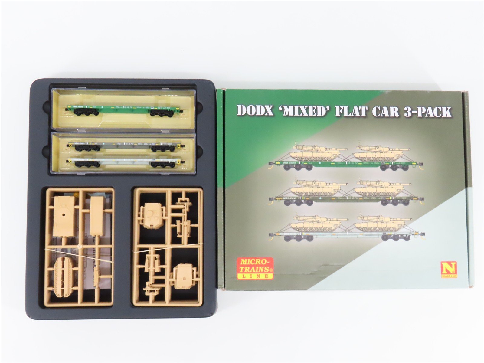 N Scale Micro-Trains MTL 99301630 DOD Mixed Flatcars w/Loads 3-Car Runner Pack