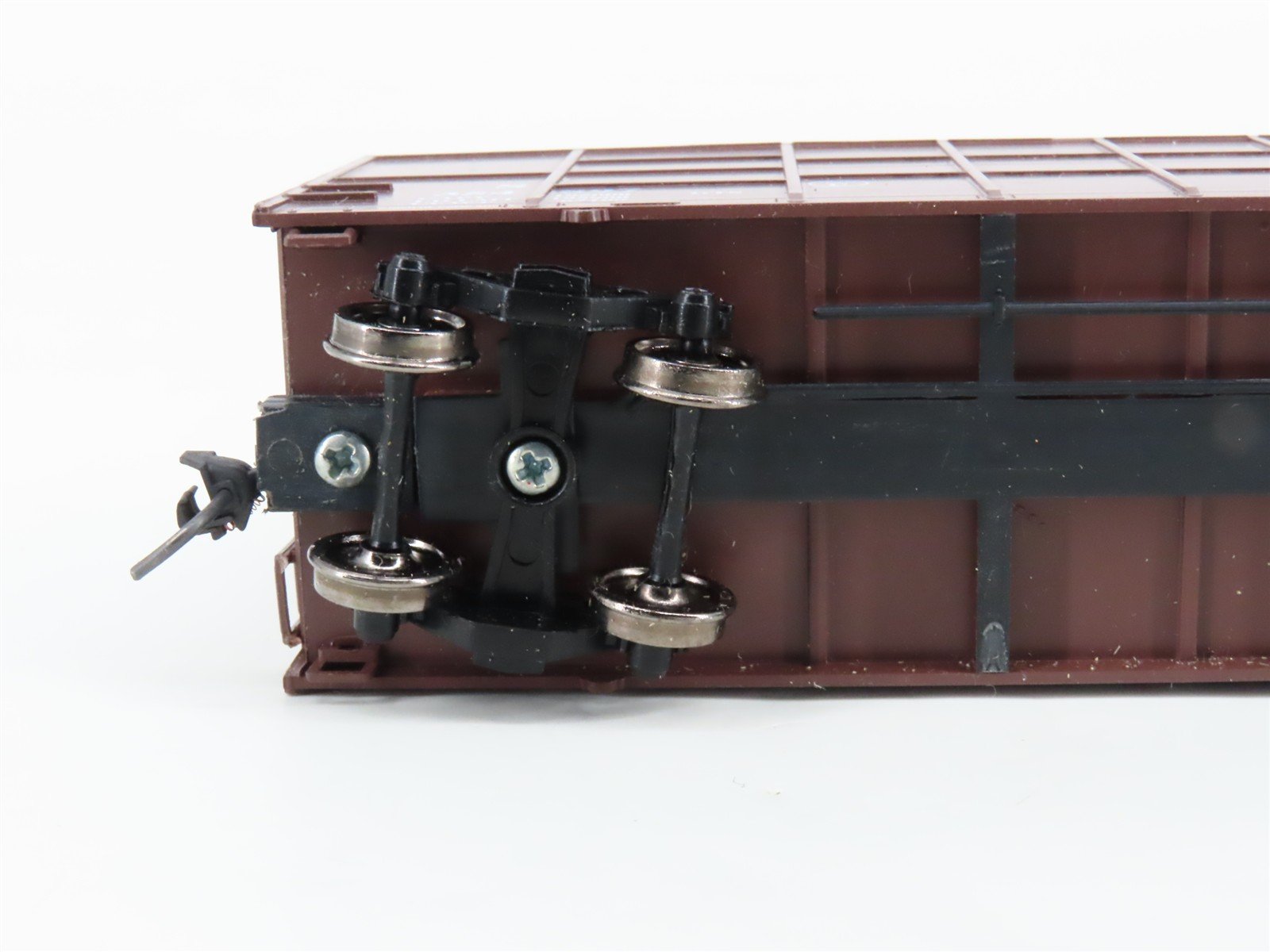 HO Scale E&C Shops 0121 SP Southern Pacific 62' Woodchip Hopper #354897 w/ Load