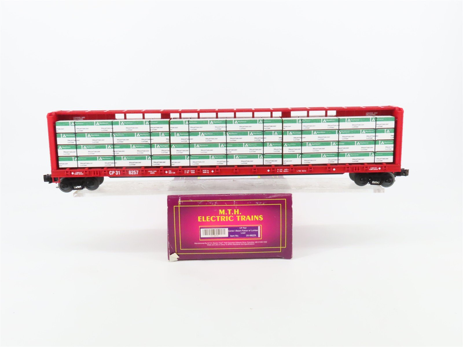 O Gauge 3-Rail MTH 20-98229 CP Rail 72' Centerbeam Flat Car #318257 w/ Load