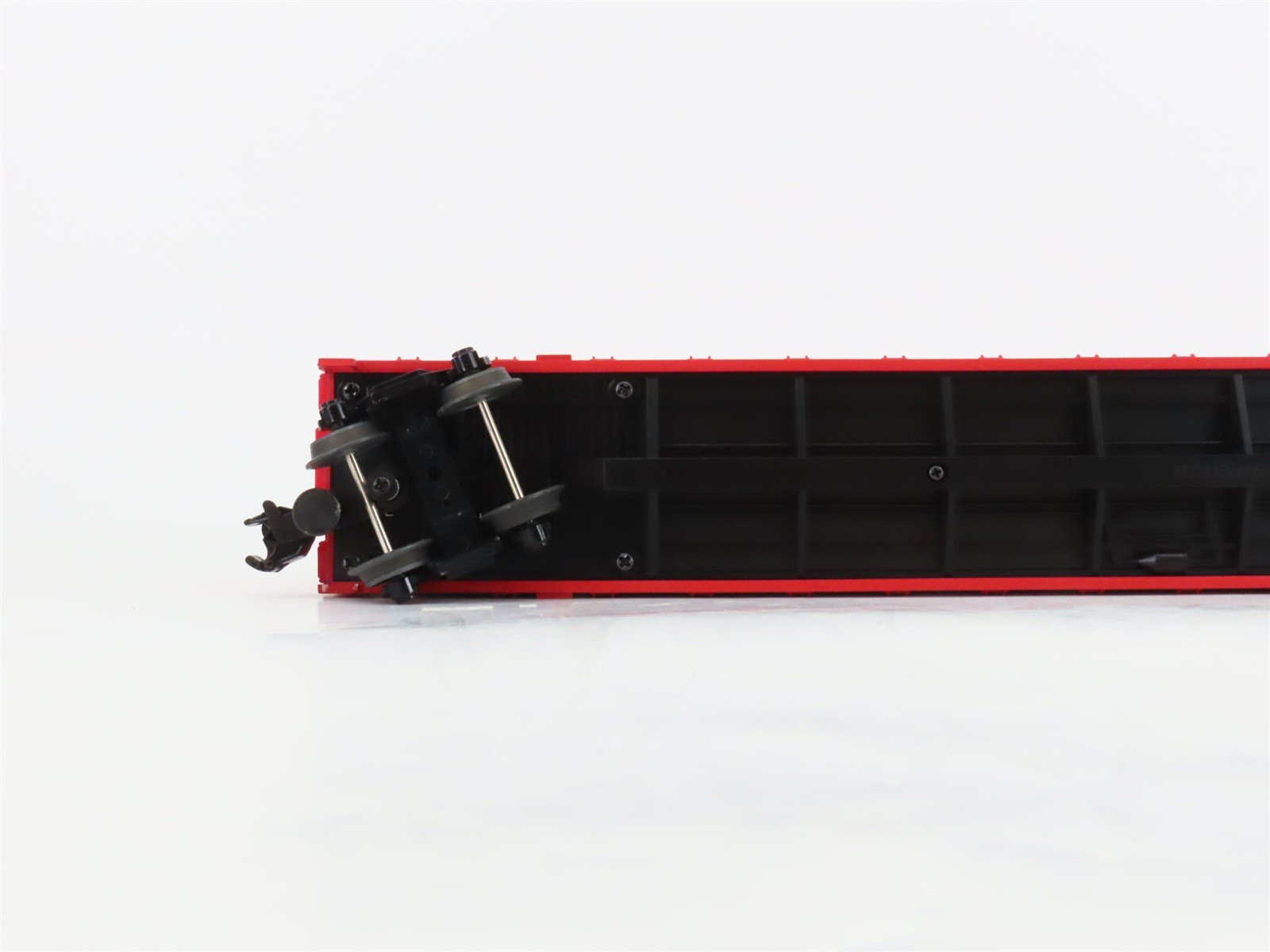 O Gauge 3-Rail MTH 20-98229 CP Rail 72' Centerbeam Flat Car #318257 w/ Load
