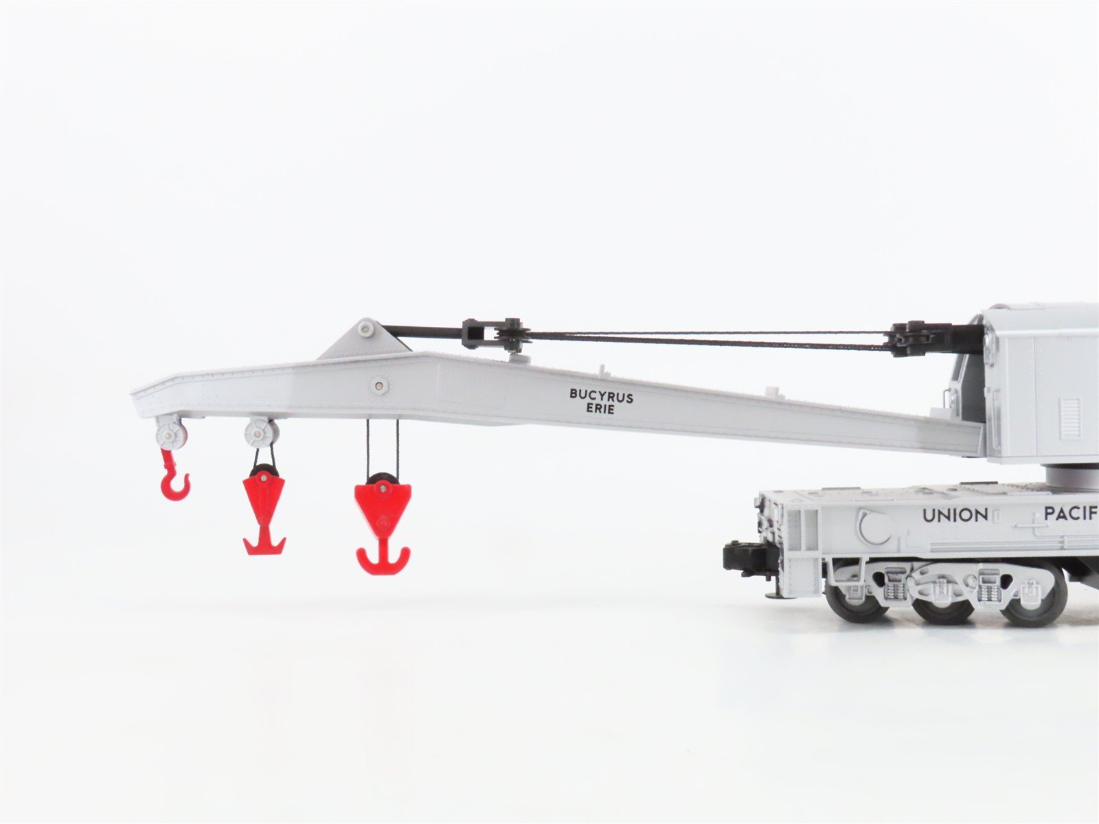 O Gauge 3-Rail MTH 20-98284 UP Union Pacific Bucyrus Erie Crane Car #903044