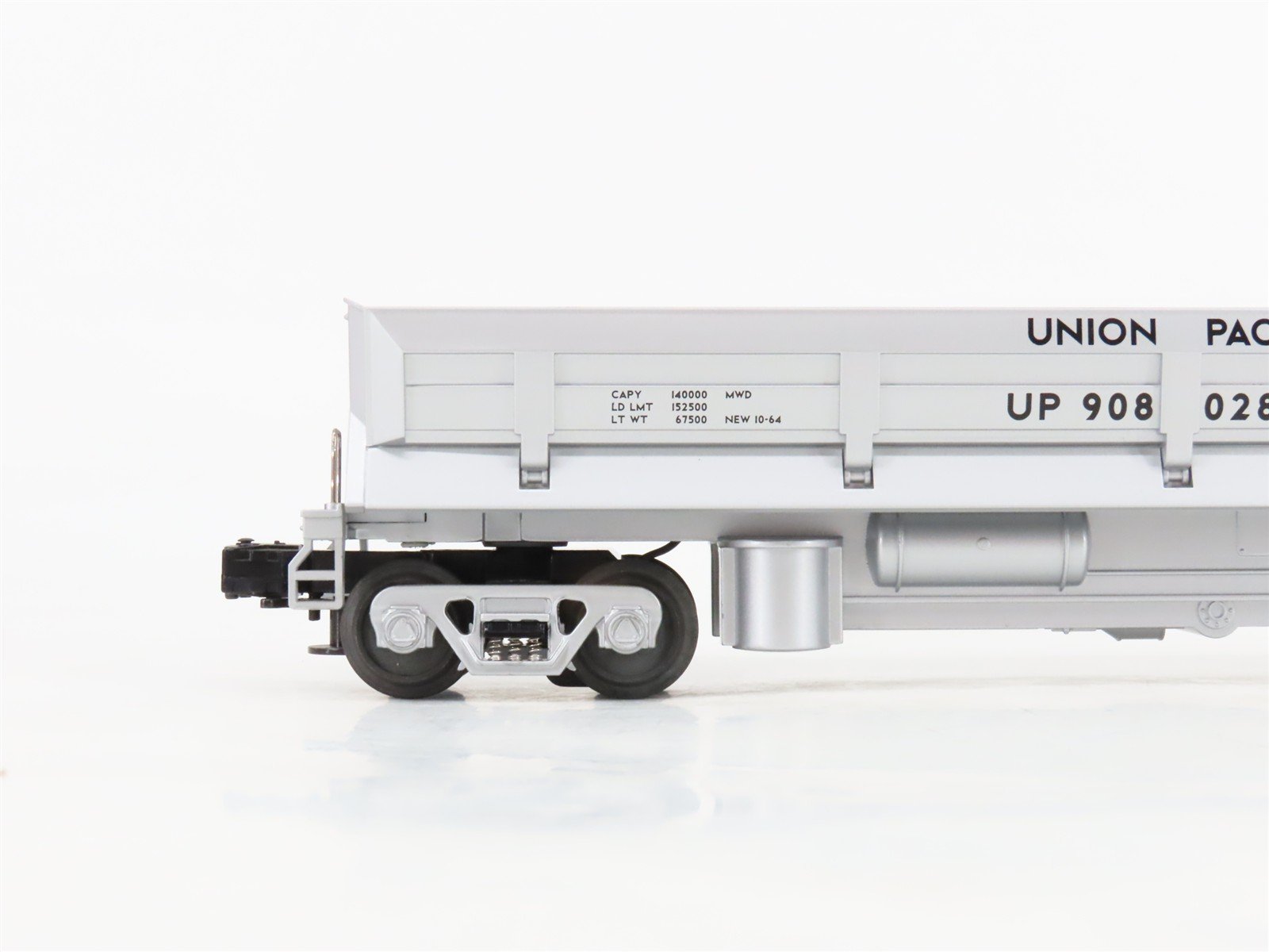 O Gauge 3-Rail MTH 20-98272 UP Union Pacific Operating Dump Car #908028