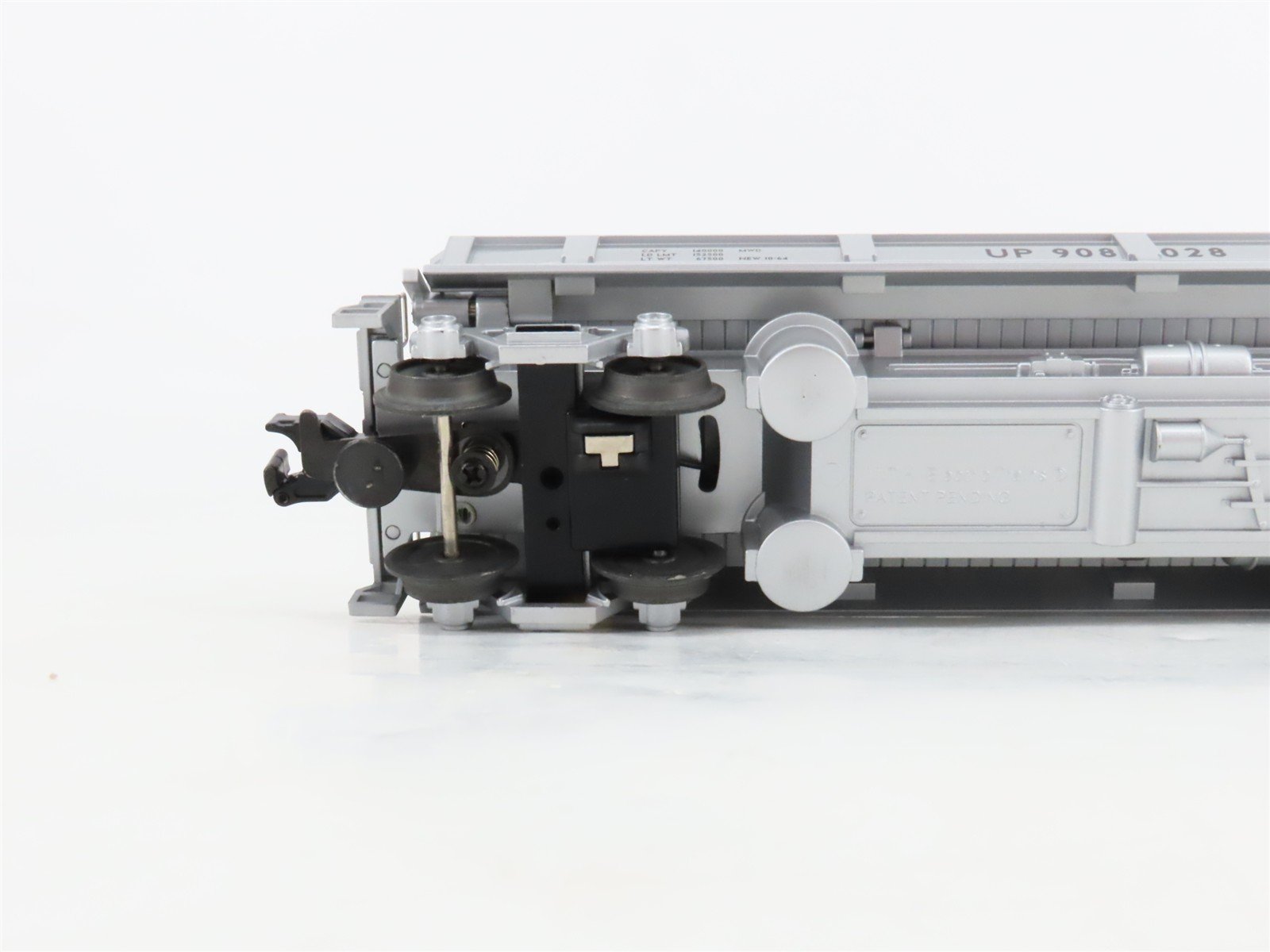 O Gauge 3-Rail MTH 20-98272 UP Union Pacific Operating Dump Car #908028