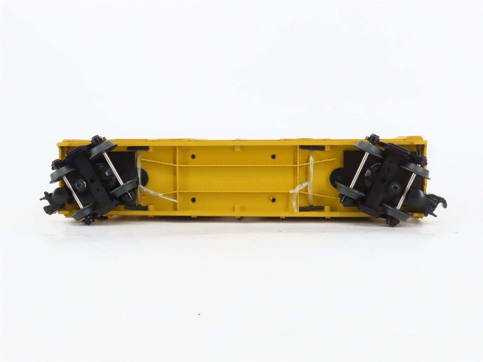 O27 Gauge 3-Rail MTH RailKing 30-76065 UP Auto Carrier #54101 w/ '53 Ford Trucks