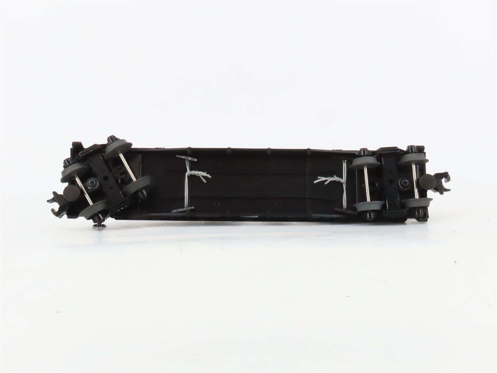 O27 Gauge 3-Rail MTH RailKing 30-76002 Flat Car #2001 w/ Ertl '51 Panel Vans