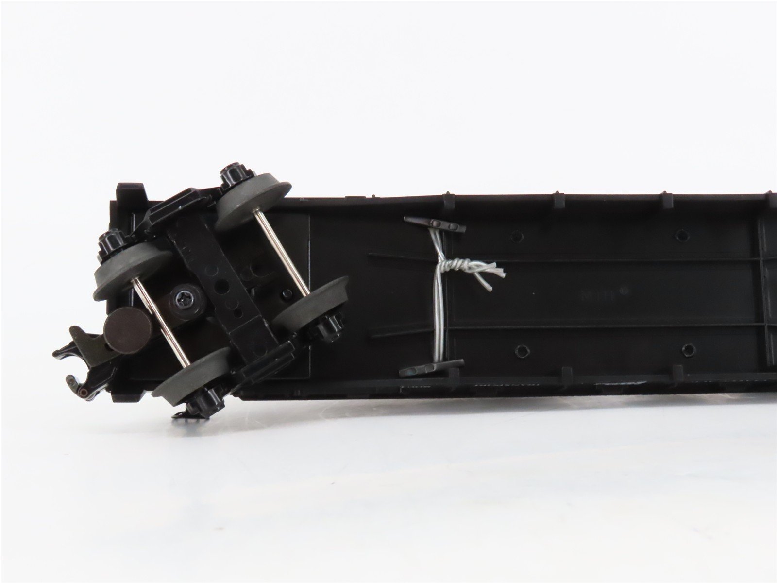 O27 Gauge 3-Rail MTH RailKing 30-76002 Flat Car #2001 w/ Ertl '51 Panel Vans