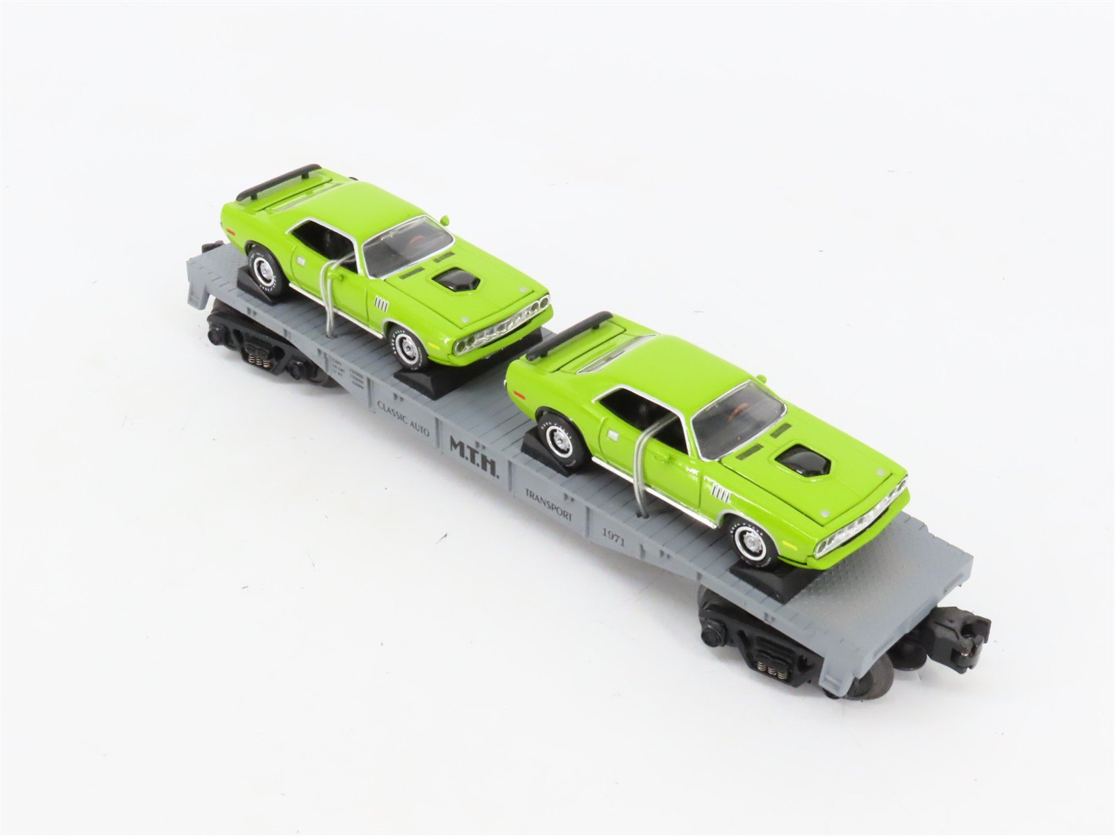 O27 Gauge 3-Rail MTH RailKing 30-76012 Flat Car #1971 w/ Ertl '71 Cudas