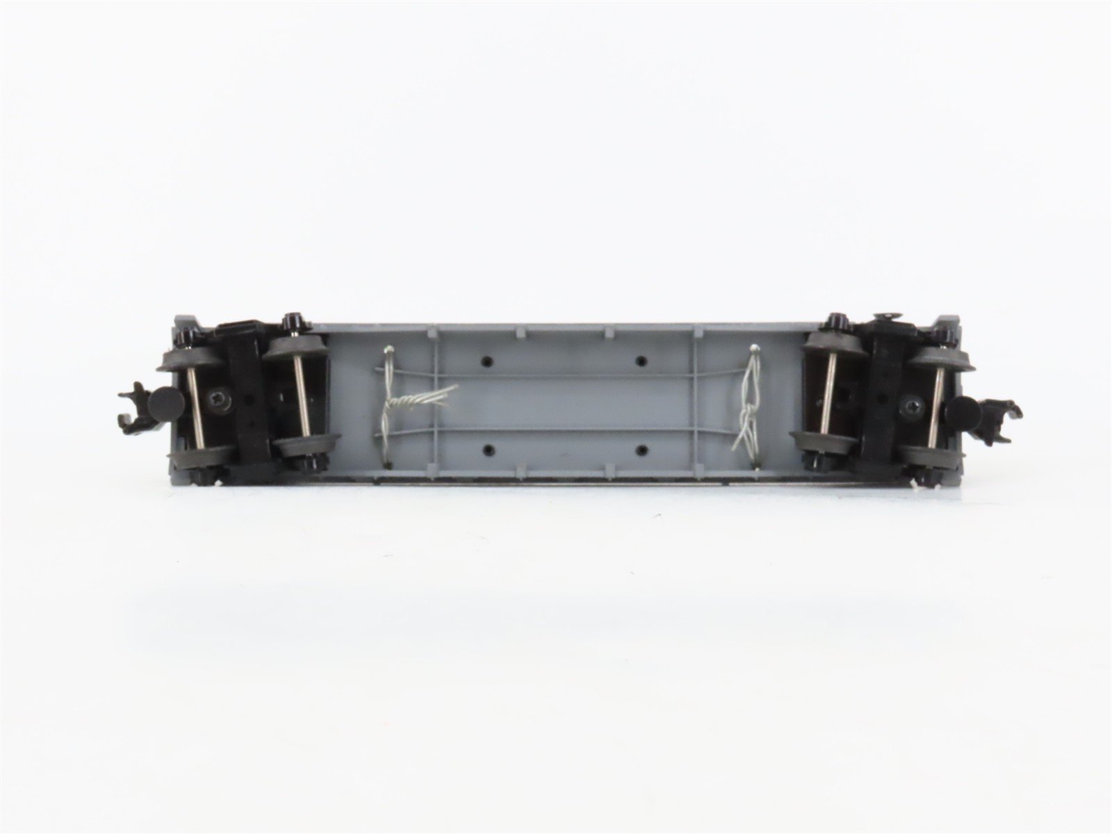 O27 Gauge 3-Rail MTH RailKing 30-76012 Flat Car #1971 w/ Ertl '71 Cudas