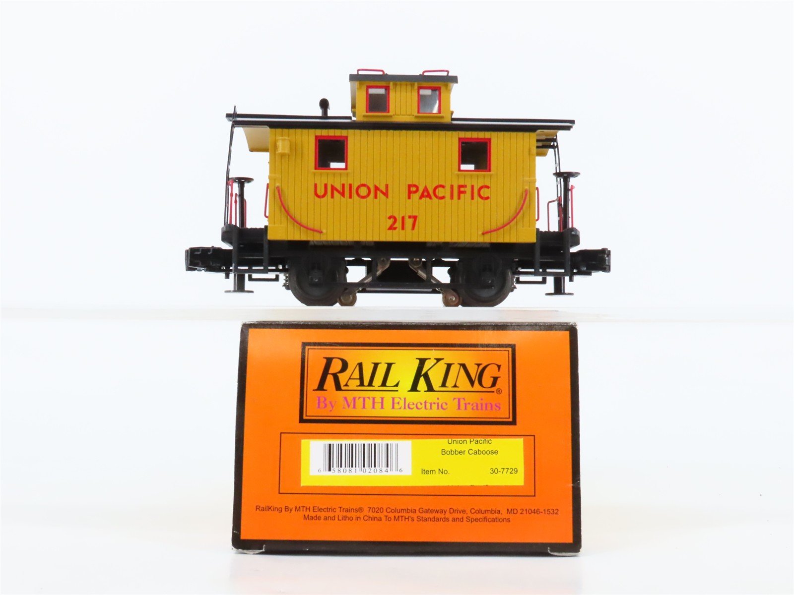 O27 Gauge 3-Rail MTH RailKing 30-7729 UP Center Cupola Bobber Caboose #217