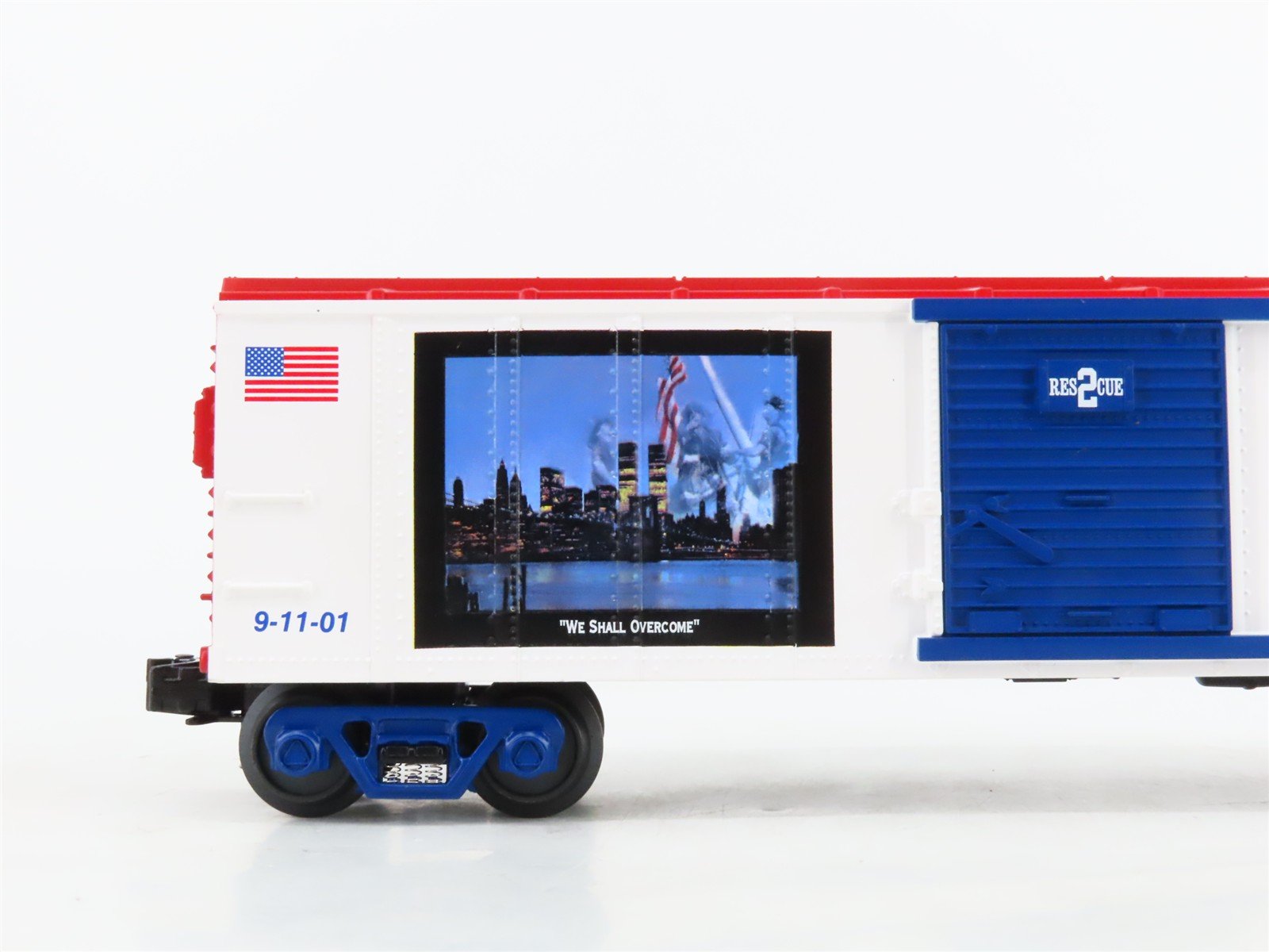 O27 Gauge 3-Rail MTH RailKing 30-74087 Rescue 2 NY Skyline 9/11 Box Car