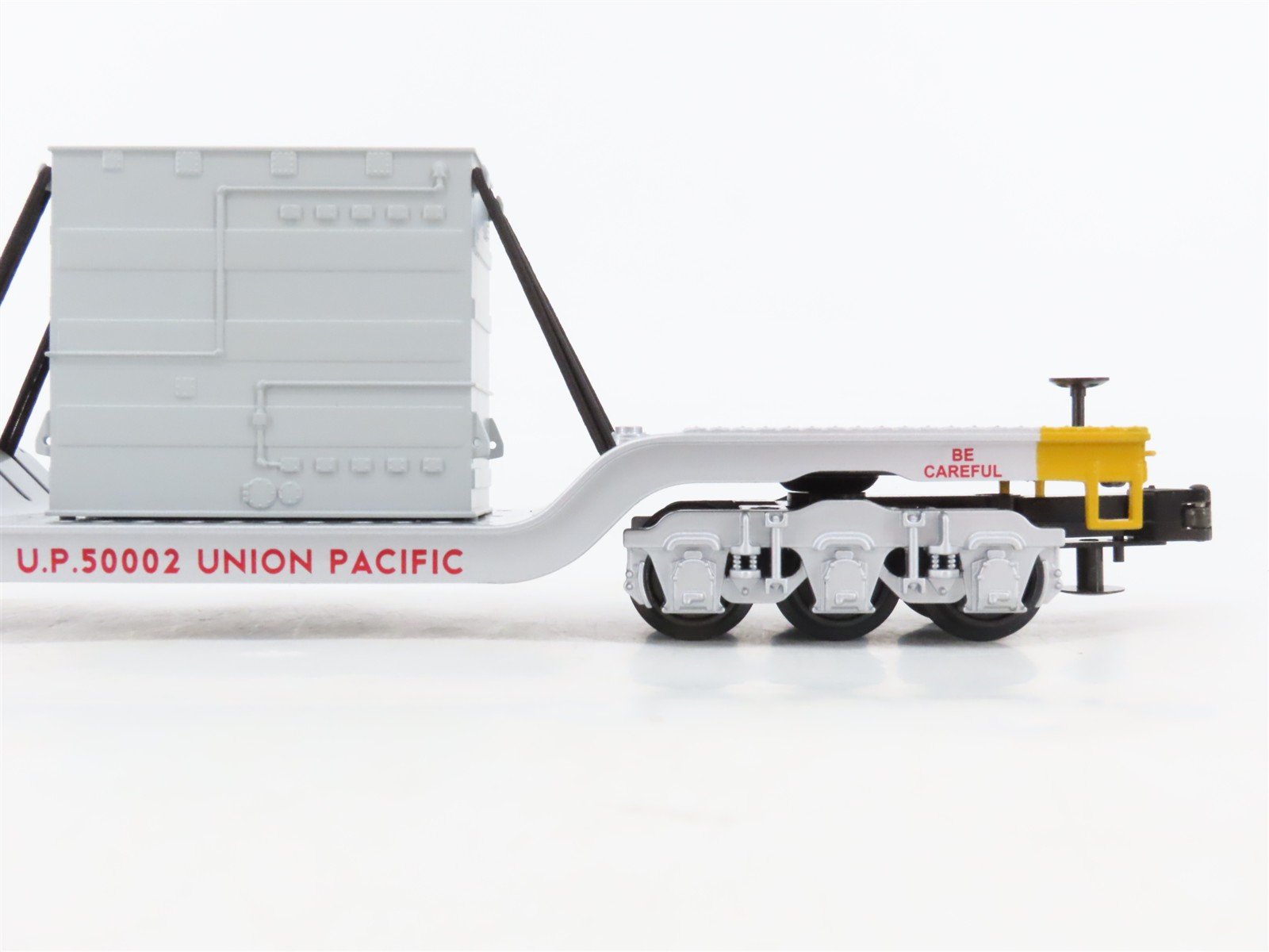 O27 3-Rail MTH RailKing 30-8319 UP Depressed Center Flat Car 50002 w/Transformer