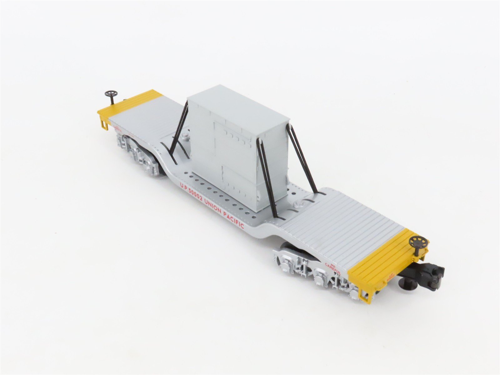 O27 3-Rail MTH RailKing 30-8319 UP Depressed Center Flat Car 50002 w/Transformer