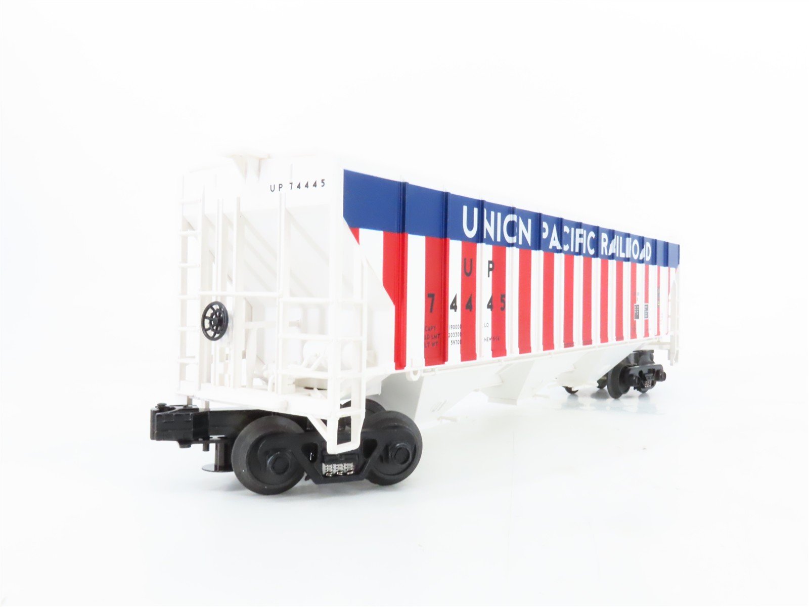 O Gauge 3-Rail MTH 20-97142 UP Union Pacific 3-Bay Covered Hopper #74445