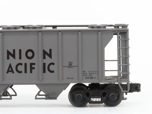 O Gauge 3-Rail MTH 20-97101L UP Union Pacific 2-Bay Covered Hopper #19395