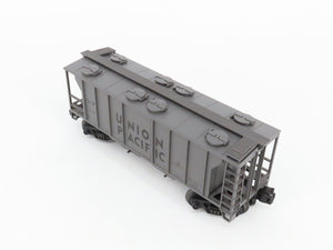 O Gauge 3-Rail MTH 20-97101L UP Union Pacific 2-Bay Covered Hopper #19395