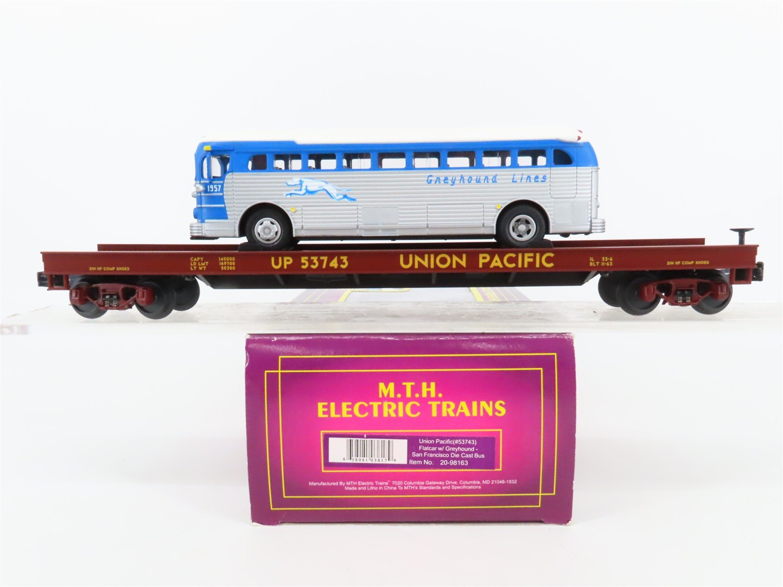 O Gauge 3-Rail MTH 20-98163 UP Union Pacific Flat Car #53743 w/ Greyhound Bus