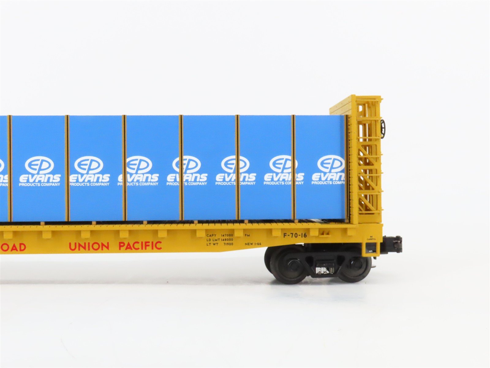 O Gauge 3-Rail MTH 20-98133 UP Union Pacific Bulkhead Flat Car #15082 w/ Load