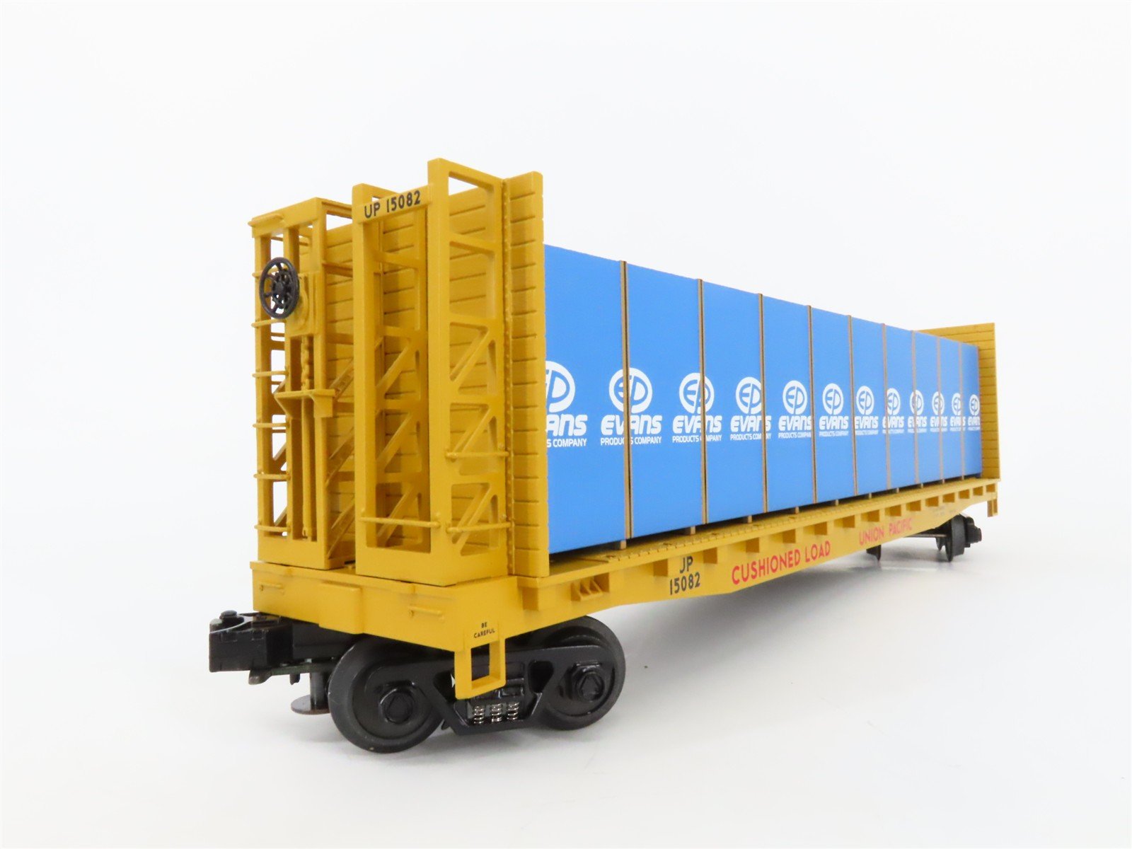 O Gauge 3-Rail MTH 20-98133 UP Union Pacific Bulkhead Flat Car #15082 w/ Load