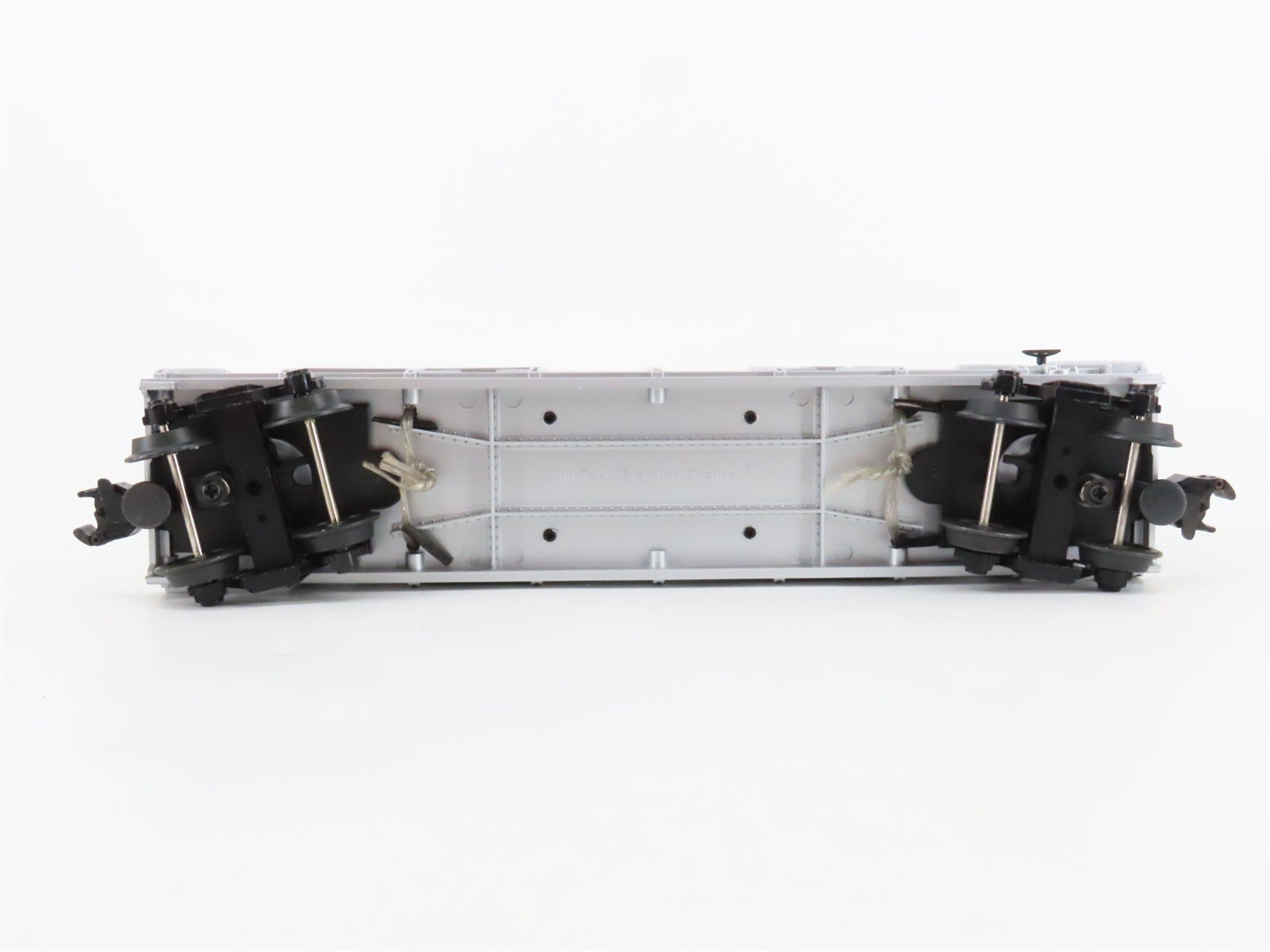 O27 Gauge 3-Rail MTH RailKing 30-7656 Auto Carrier #5757 w/Ertl '57 Chevys