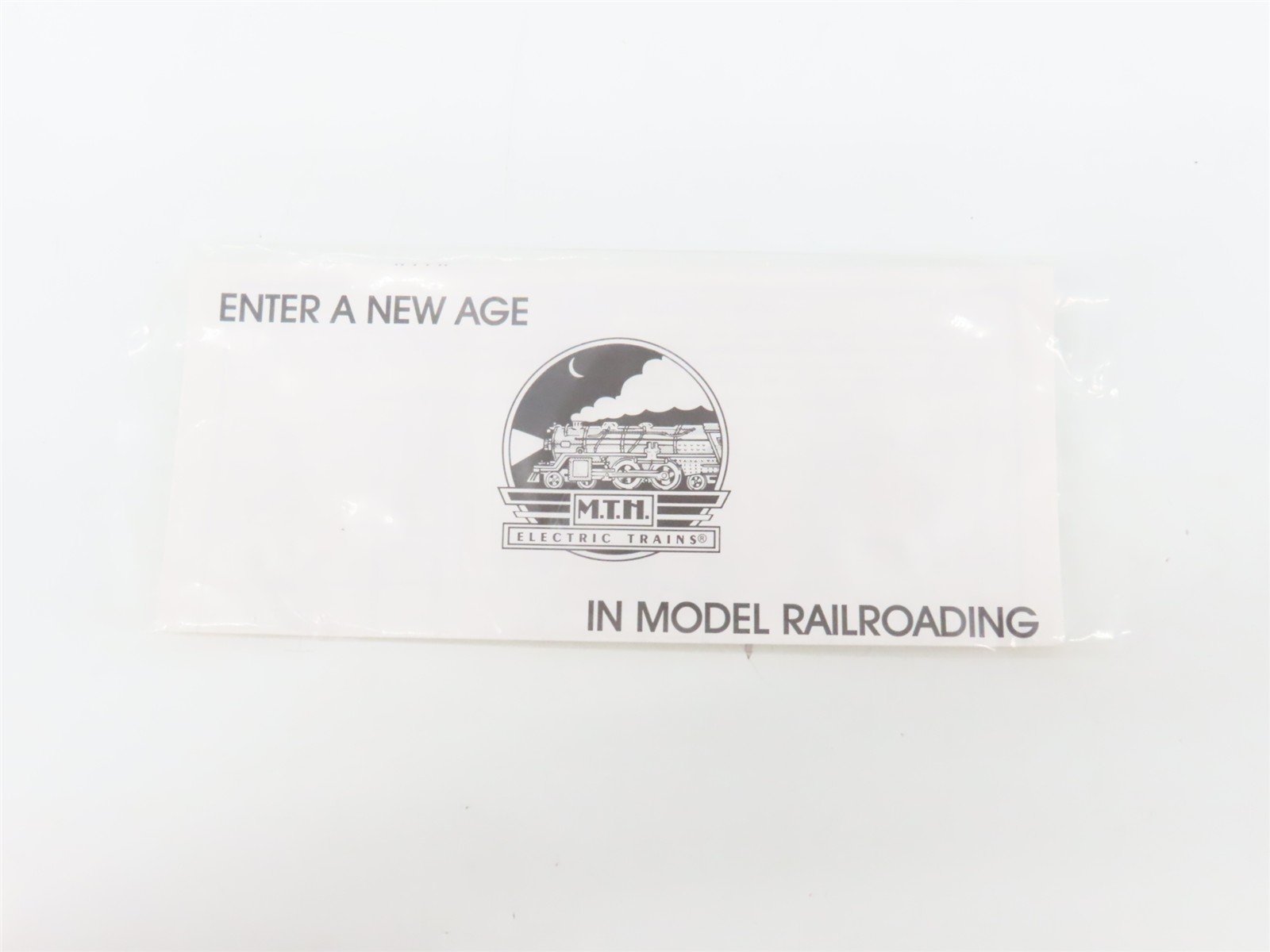 O27 Gauge 3-Rail MTH RailKing 30-7656 Auto Carrier #5757 w/Ertl '57 Chevys