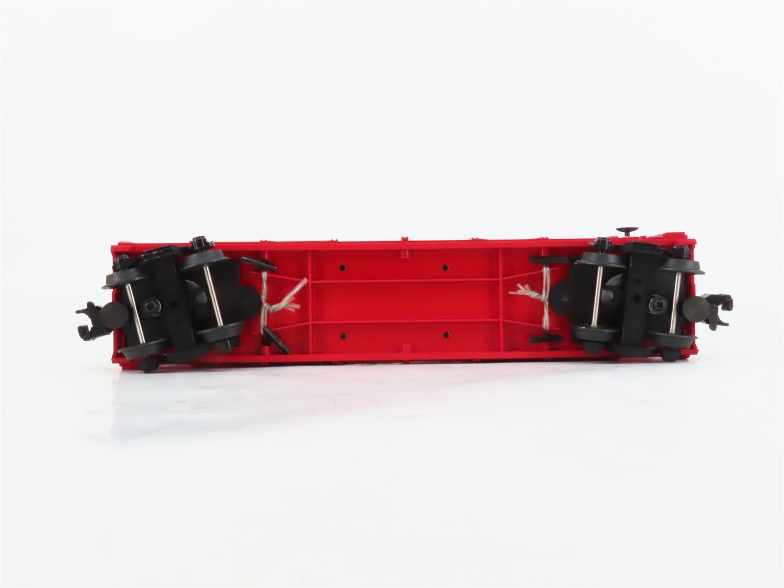 O27 3-Rail MTH RailKing 30-7659 ATSF Auto Carrier #11070 w/ Ertl '52 Cadillacs