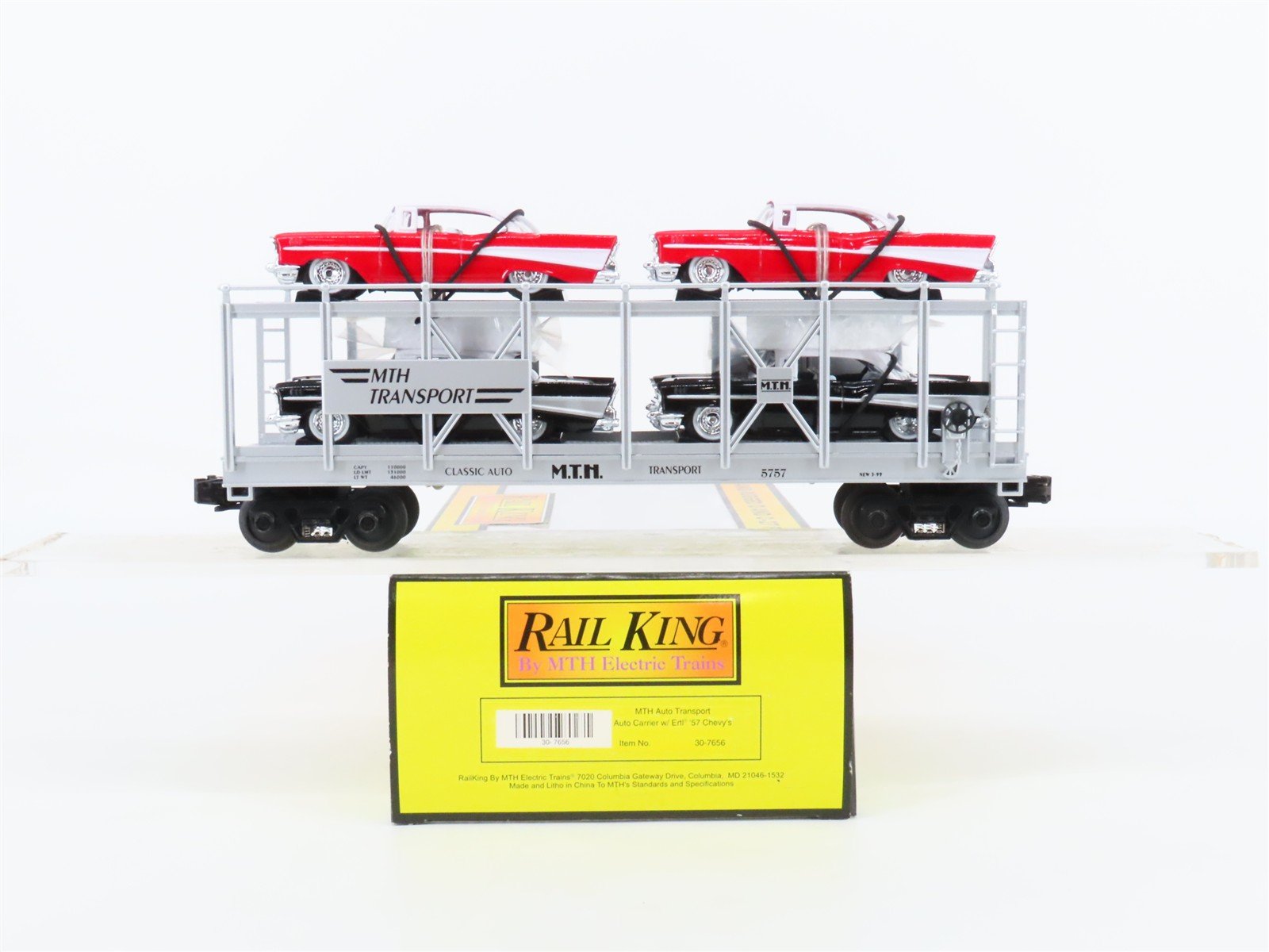 O27 Gauge 3-Rail MTH RailKing 30-7656 Auto Carrier #5757 w/Ertl '57 Chevys