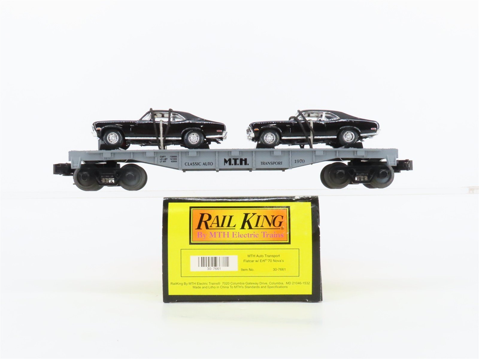 O27 Gauge 3-Rail MTH RailKing 30-7661 Flat Car #1970 w/ Ertl '70 Chevy Novas