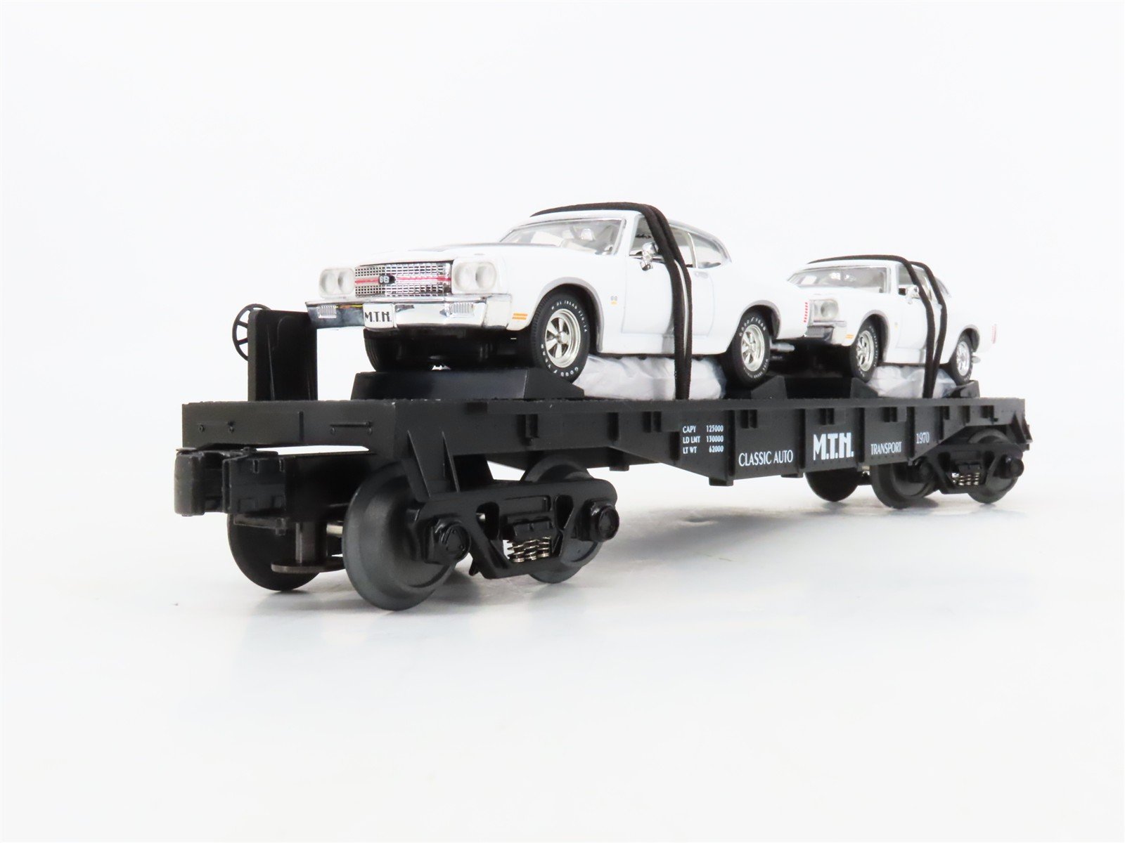 O27 Gauge 3-Rail MTH RailKing 30-7680 Flat Car #1970 w/ Ertl '70 Chevelles