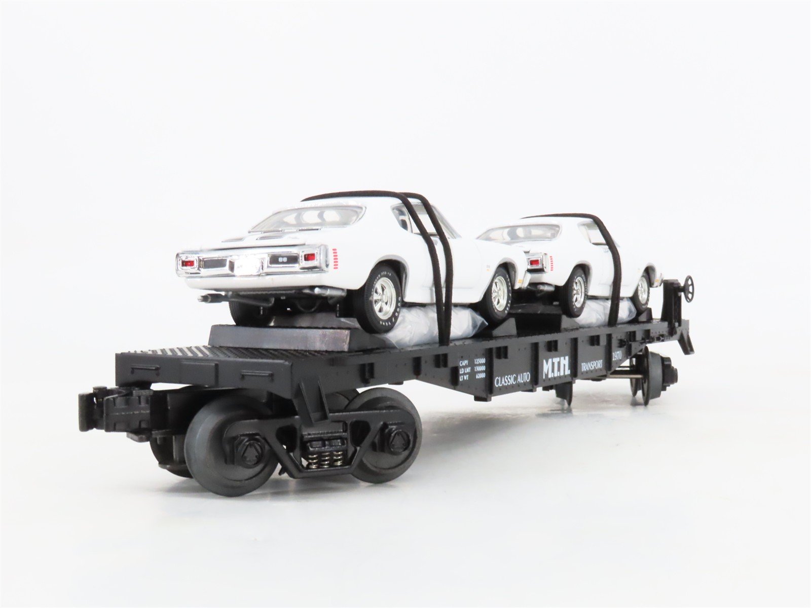 O27 Gauge 3-Rail MTH RailKing 30-7680 Flat Car #1970 w/ Ertl '70 Chevelles
