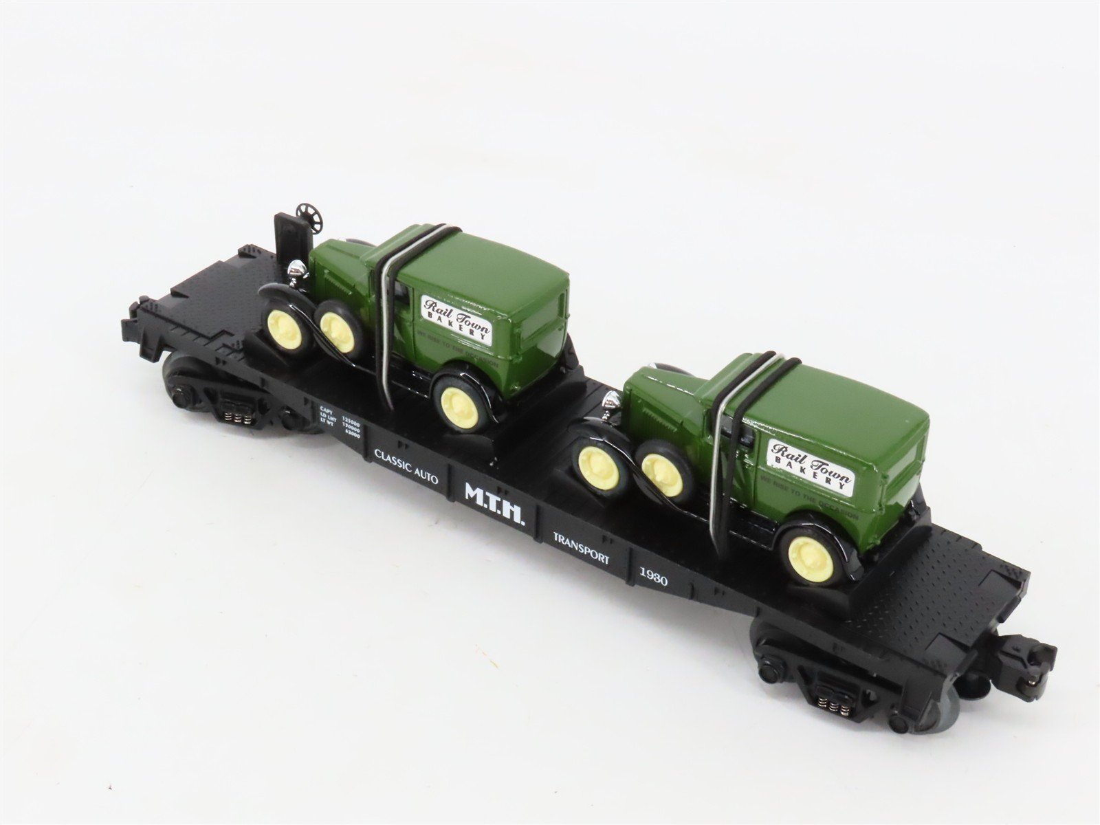 O27 Gauge 3-Rail MTH RailKing 30-7671 Flat Car #1930 w/ Ertl '30 Panel Vans