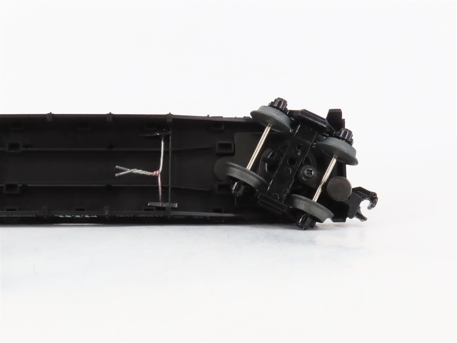 O27 Gauge 3-Rail MTH RailKing 30-7671 Flat Car #1930 w/ Ertl '30 Panel Vans
