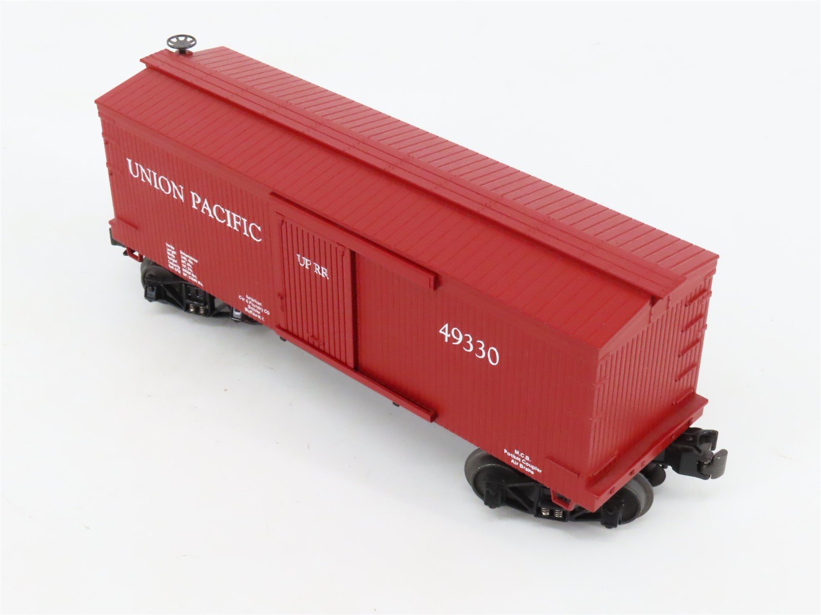 O27 3-Rail MTH RailKing 30-7497 UP Union Pacific 34' 19th Century Box Car #49330