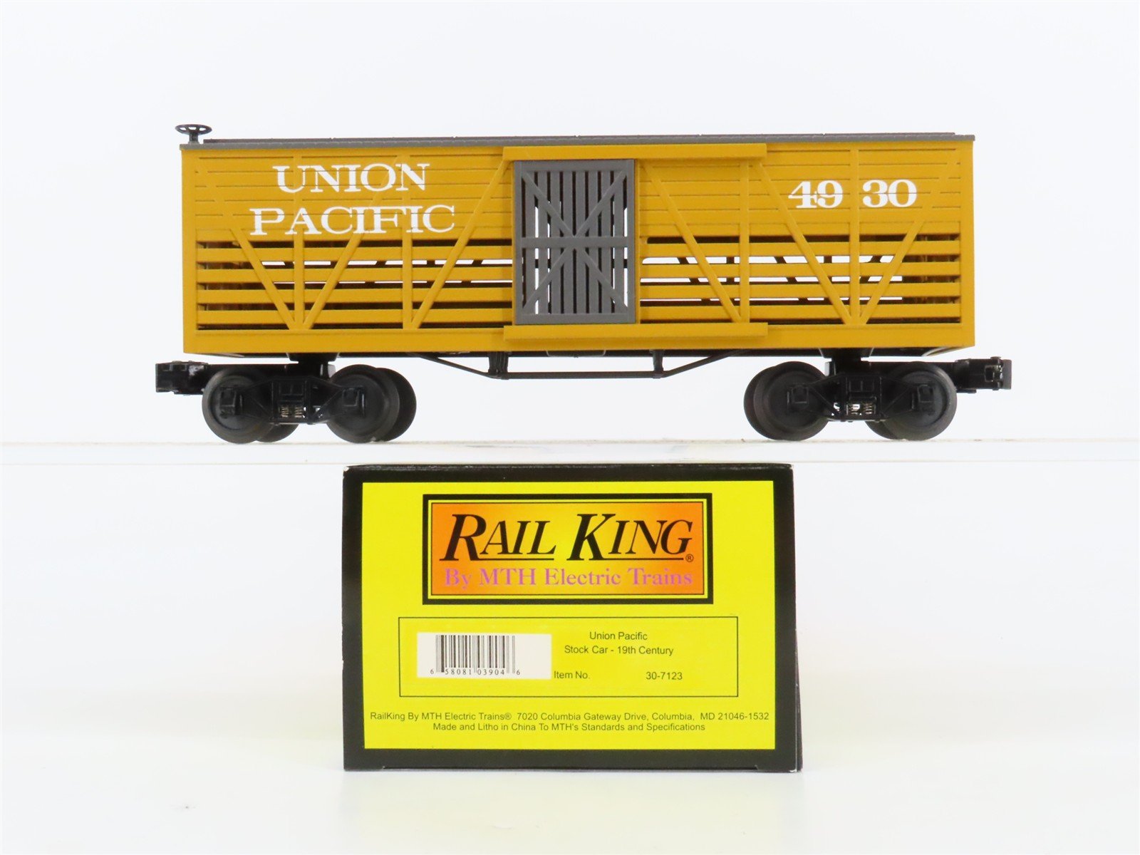 O27 Gauge 3-Rail MTH RailKing 30-7123 UP 19th Century Stock Car #4930