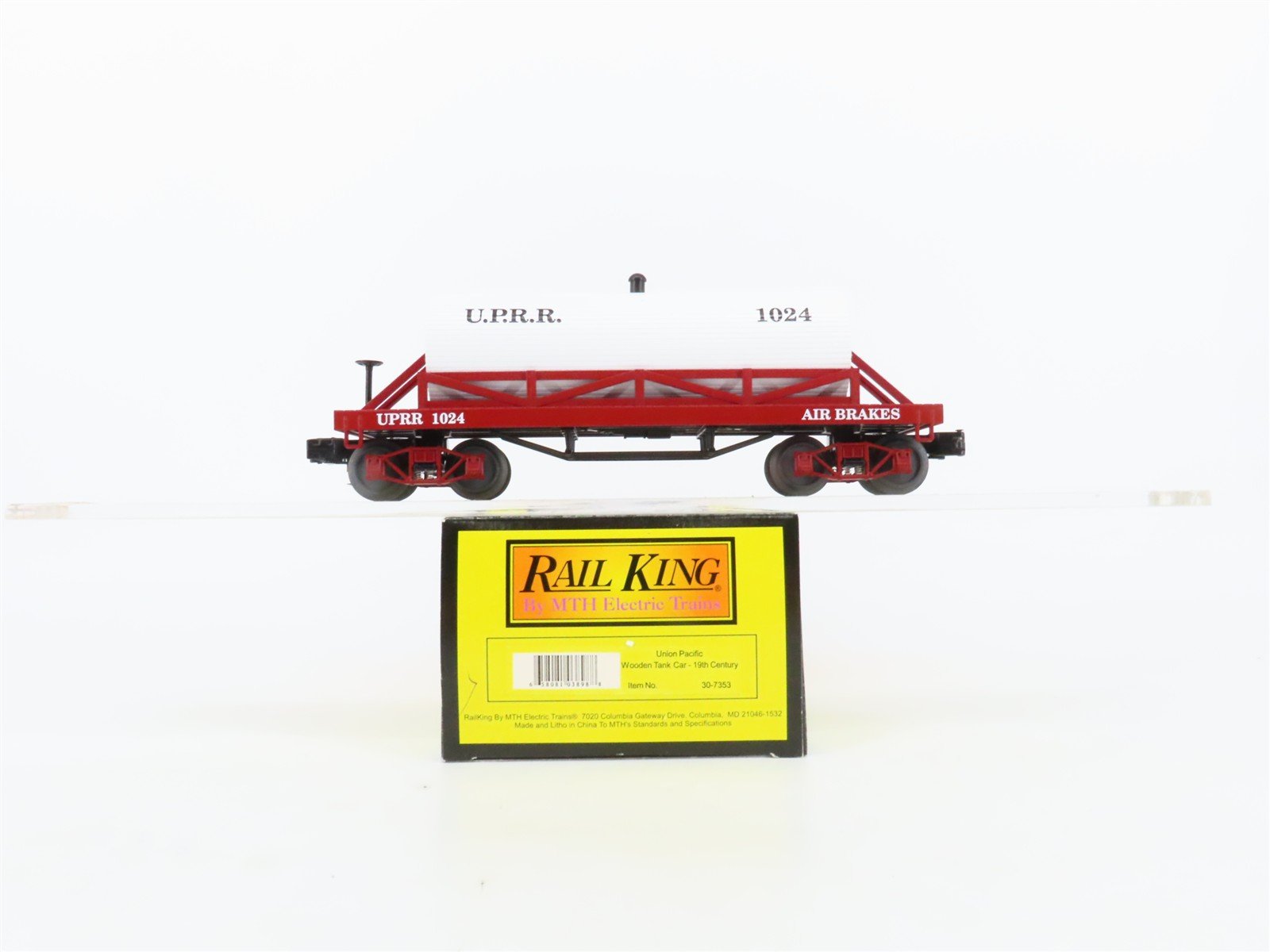 O27 Gauge 3-Rail MTH RailKing 30-7353 UP 19th Century Wood Tank Car #1024