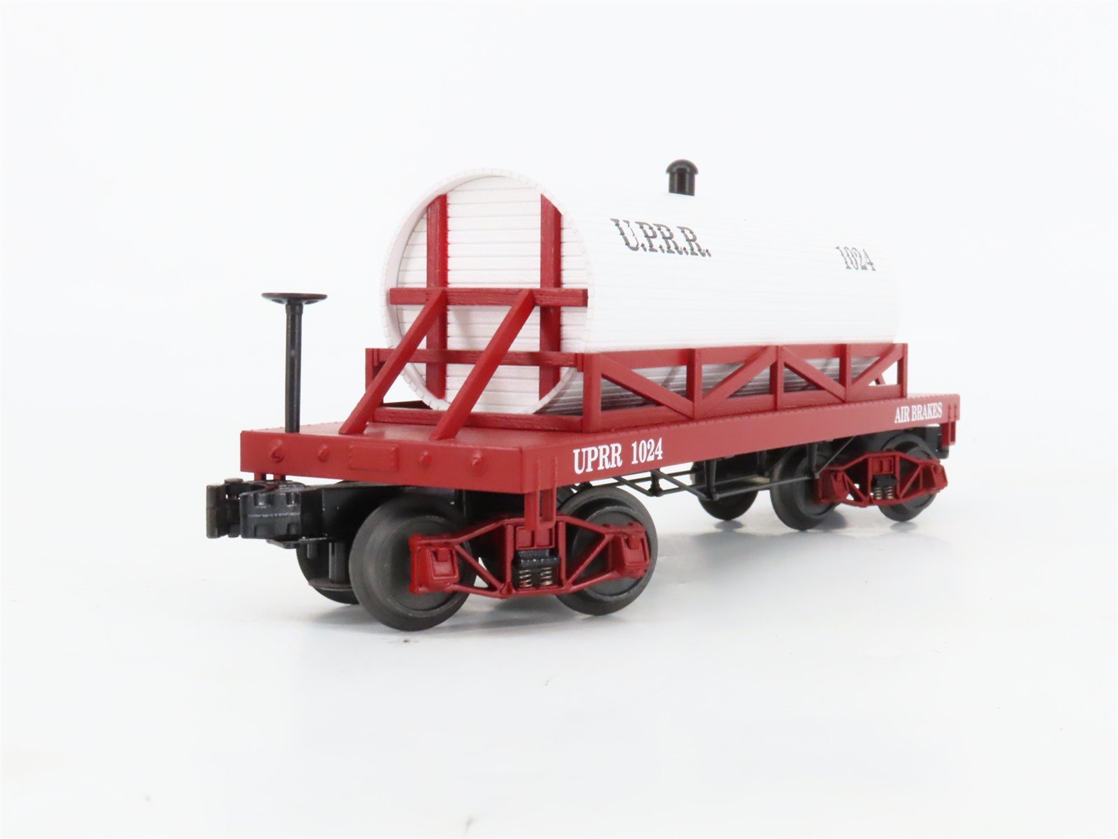 O27 Gauge 3-Rail MTH RailKing 30-7353 UP 19th Century Wood Tank Car #1024
