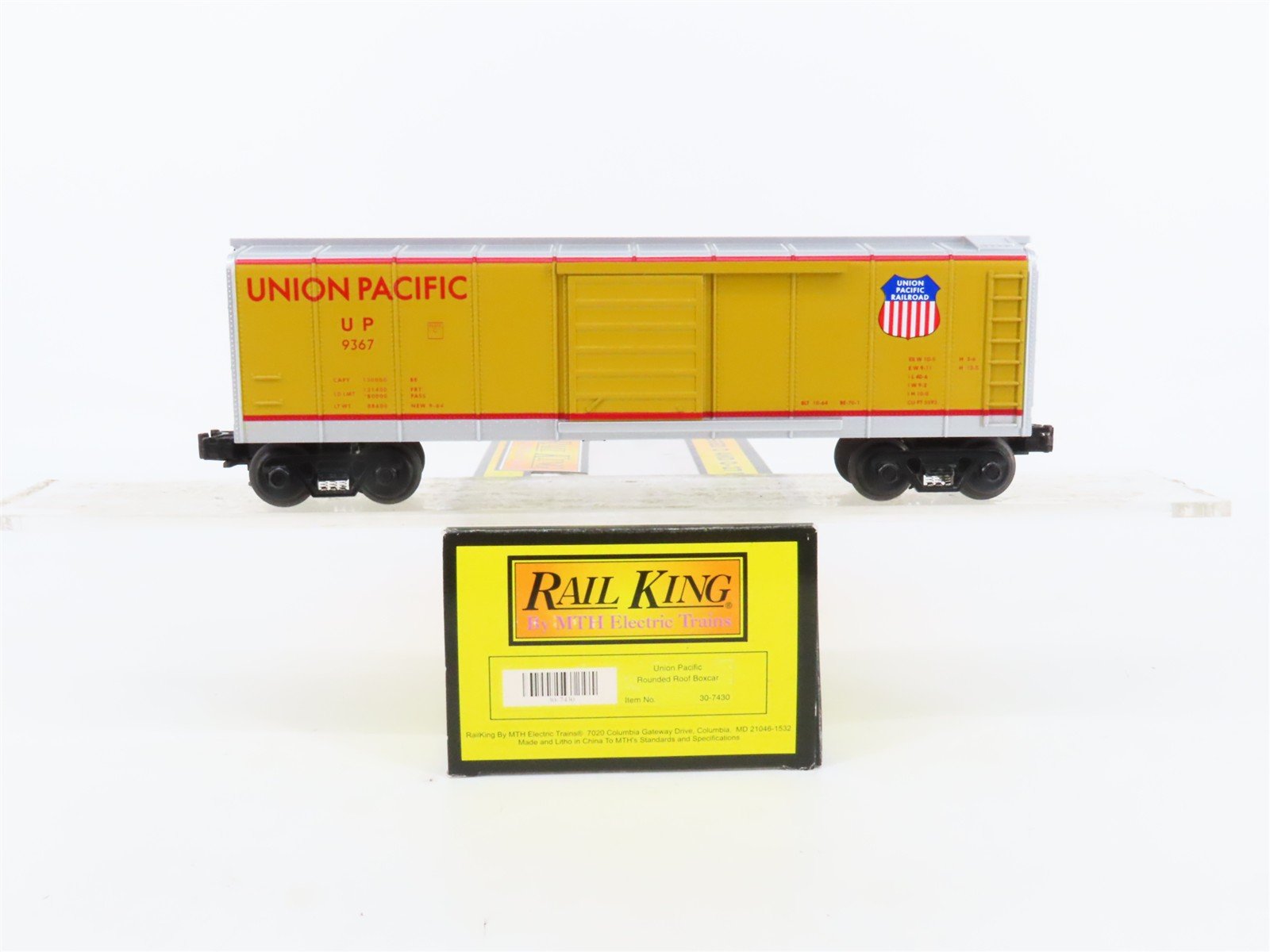 O27 Gauge 3-Rail MTH RailKing 30-7430 UP Union Pacific Round Roof Box Car #9367