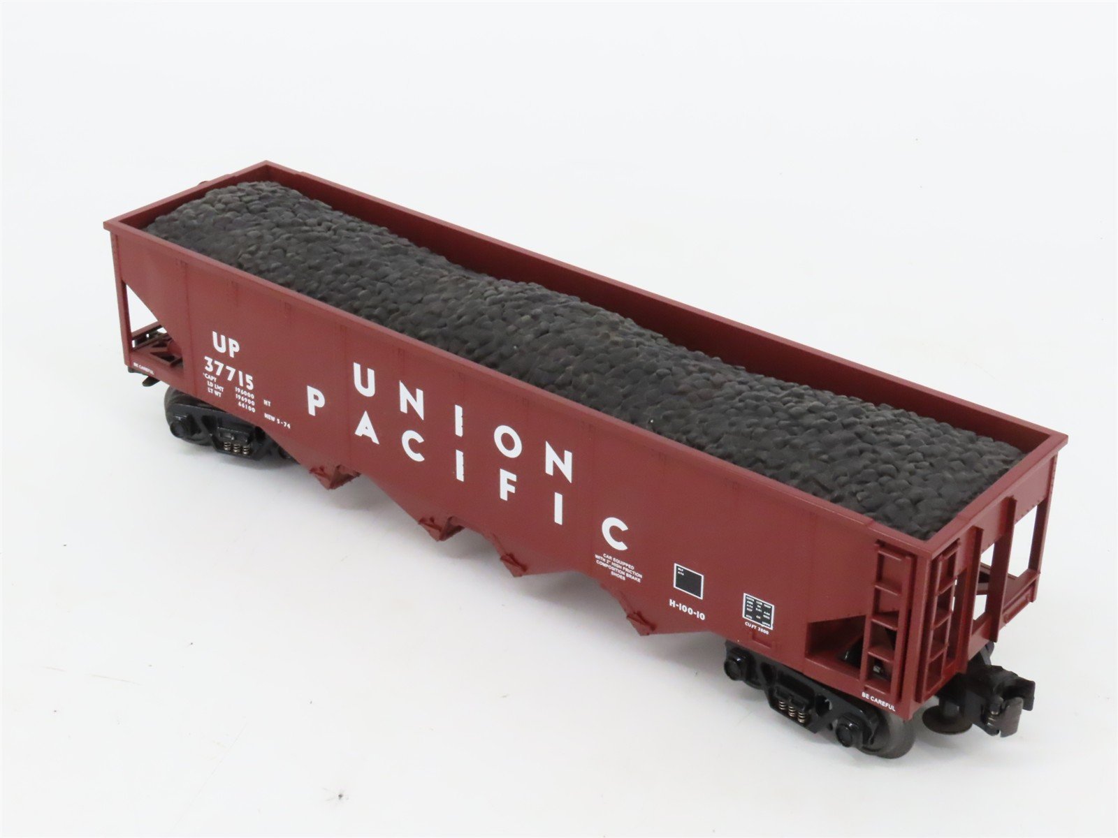 O27 3-Rail MTH RailKing 30-7538 UP 4-Bay Hopper #37715 w/ Operating Coal Load
