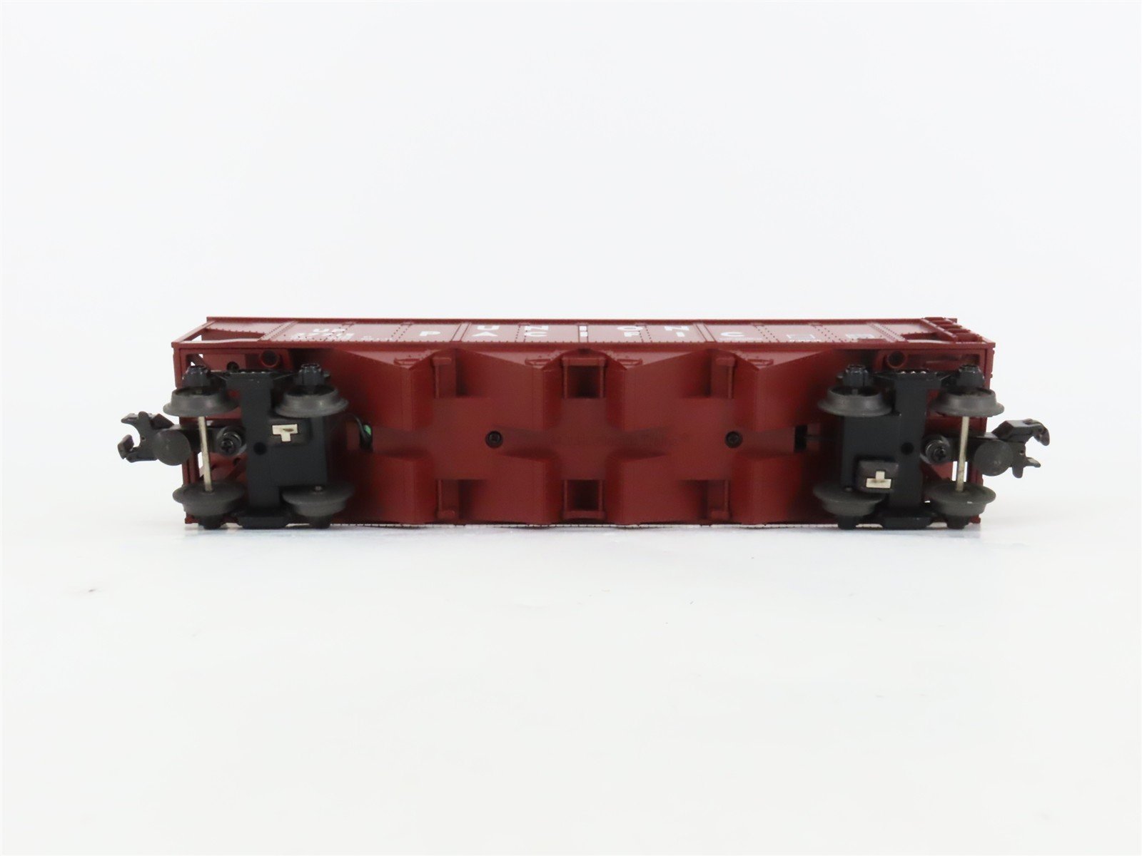 O27 3-Rail MTH RailKing 30-7538 UP 4-Bay Hopper #37715 w/ Operating Coal Load