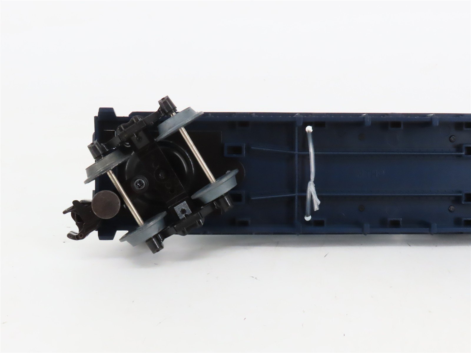 O27 Gauge 3-Rail MTH RailKing 30-7617 Flat Car #1964 w/ Ertl '64 Mustangs